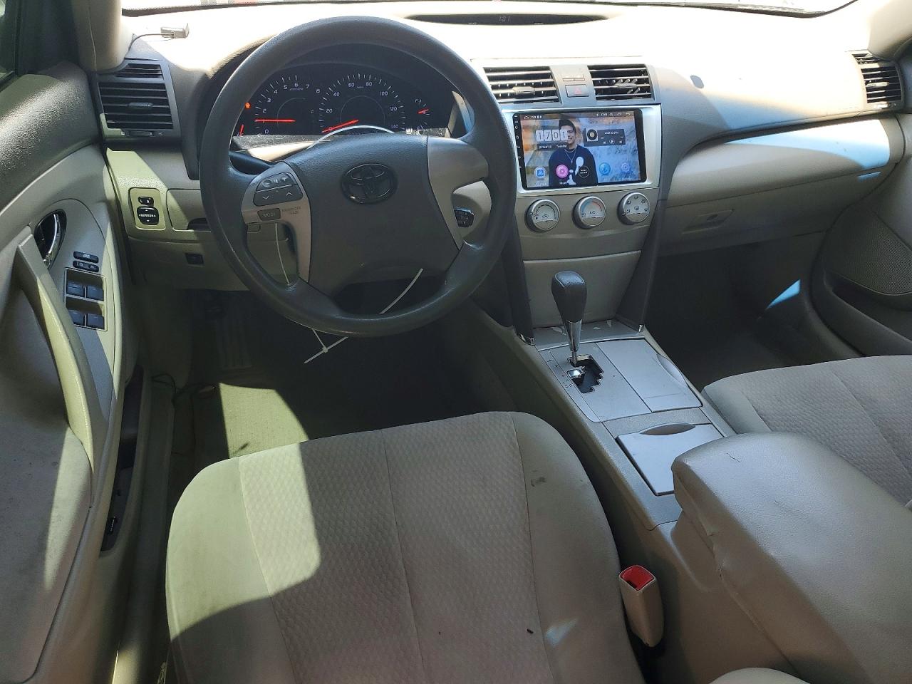 2011 Toyota Camry Base White vin: 4T1BF3EKXBU613091