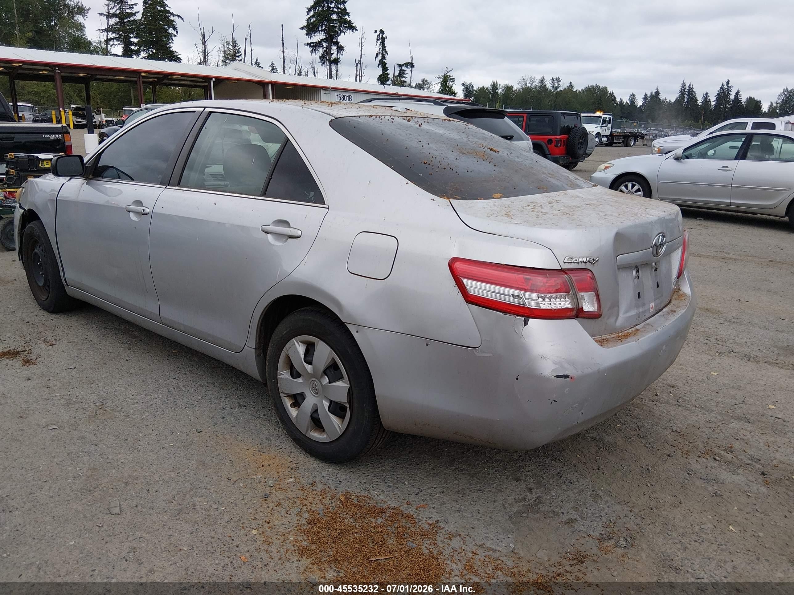 2011 Toyota Camry Le Silver vin: 4T1BF3EKXBU618324