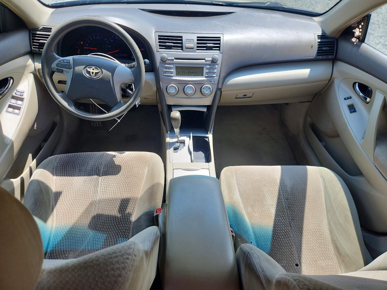 2011 Toyota Camry Le Gold vin: 4T1BF3EKXBU622700