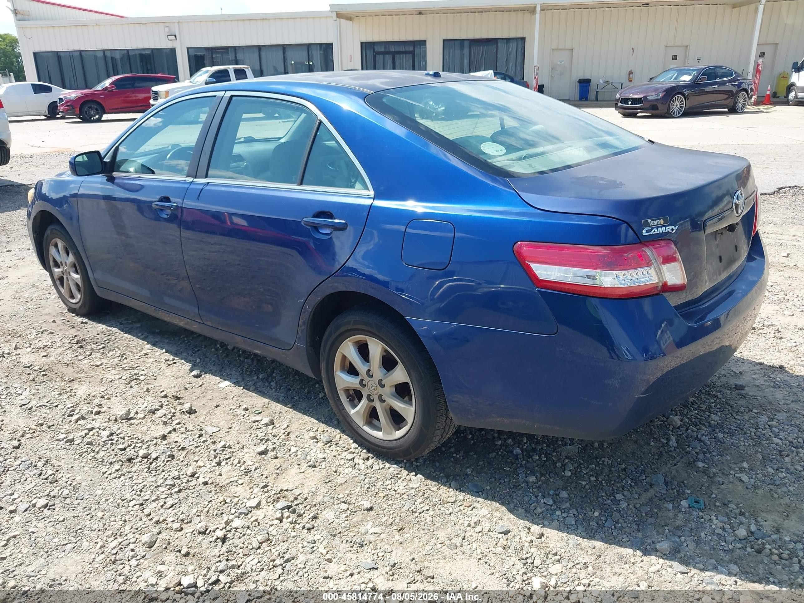 2011 Toyota Camry Le Blue vin: 4T1BF3EKXBU630666