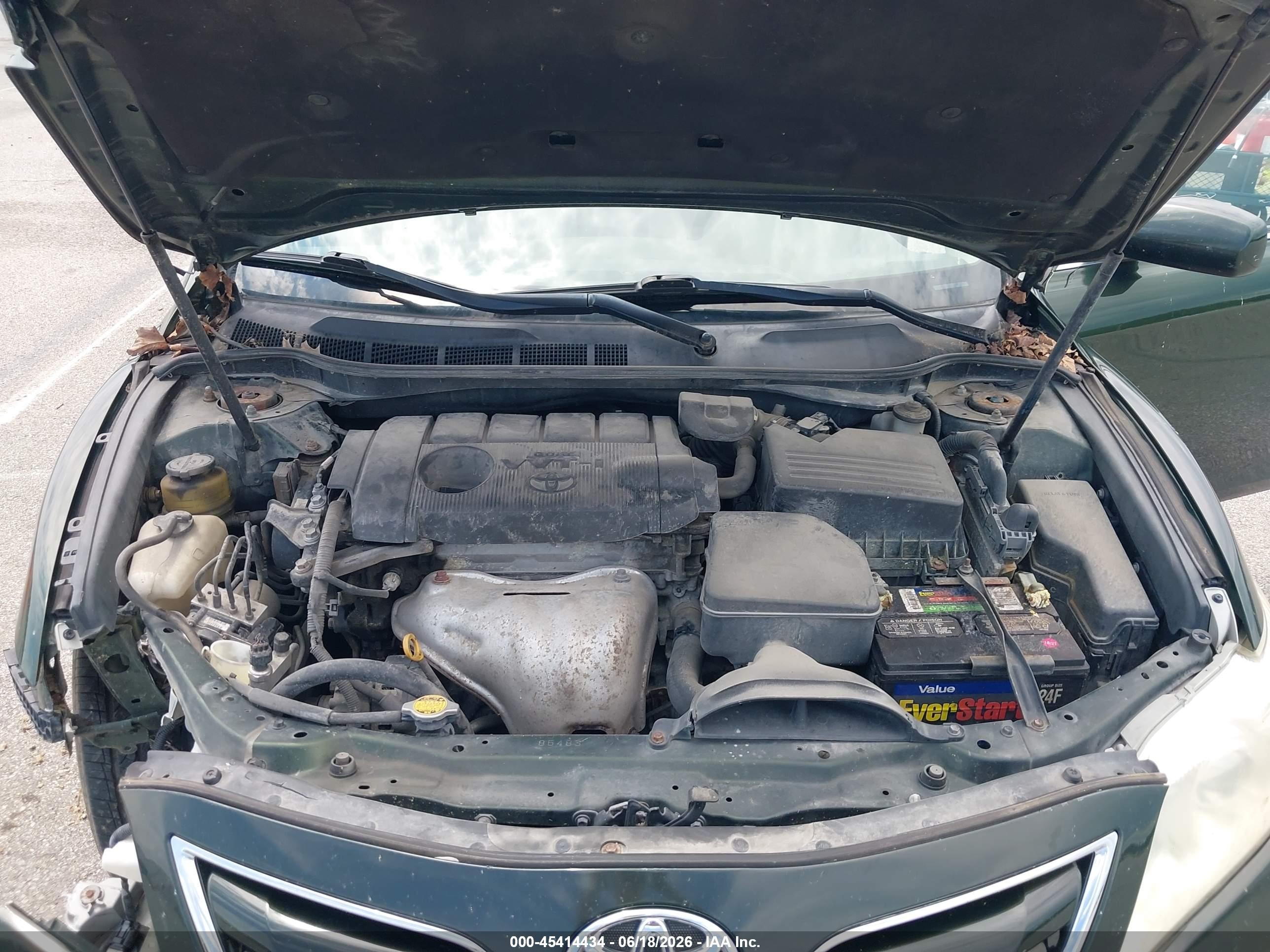 2011 Toyota Camry Le Green vin: 4T1BF3EKXBU637231