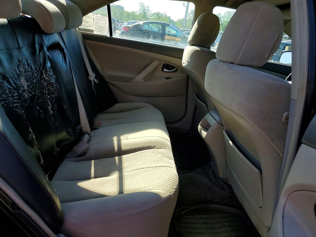 2011 Toyota Camry Le Blue vin: 4T1BF3EKXBU647337