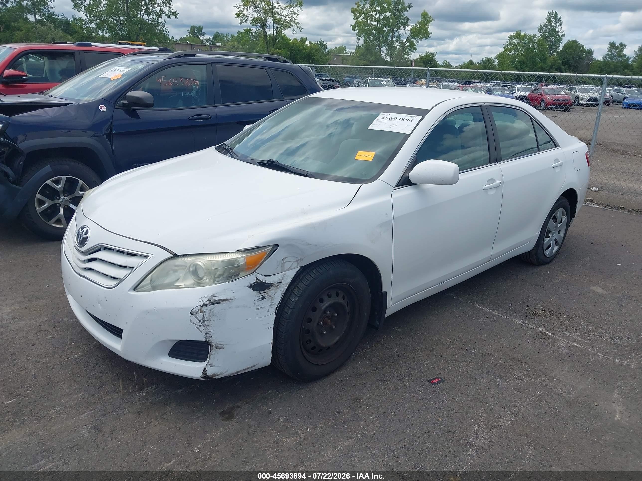 2011 Toyota Camry Le Белый vin: 4T1BF3EKXBU648519