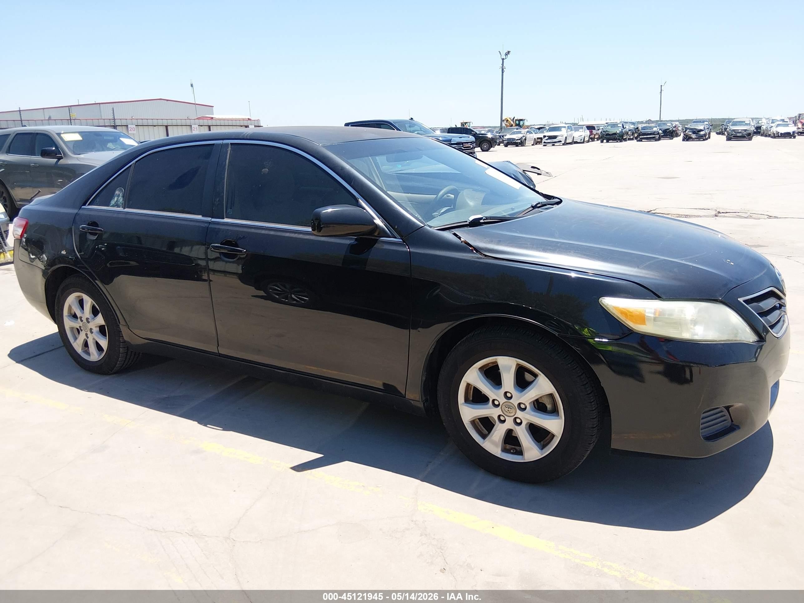2011 Toyota Camry Le Black vin: 4T1BF3EKXBU675154