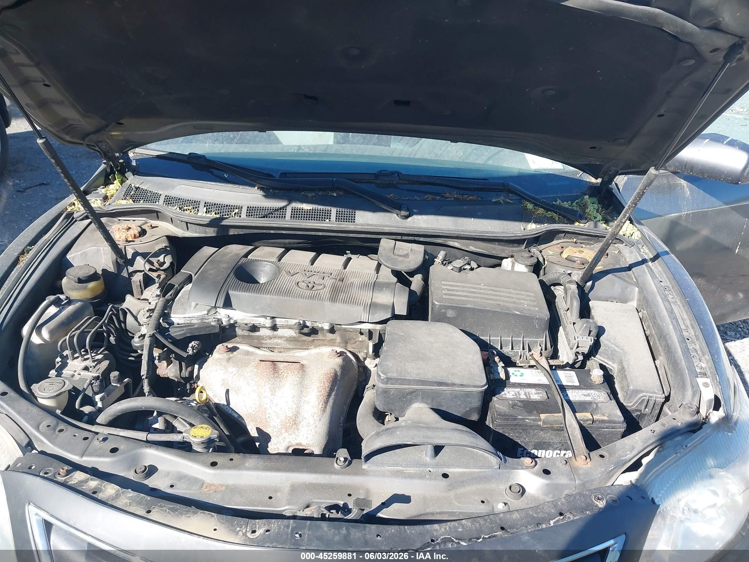 2011 Toyota Camry Le Gray vin: 4T1BF3EKXBU679463