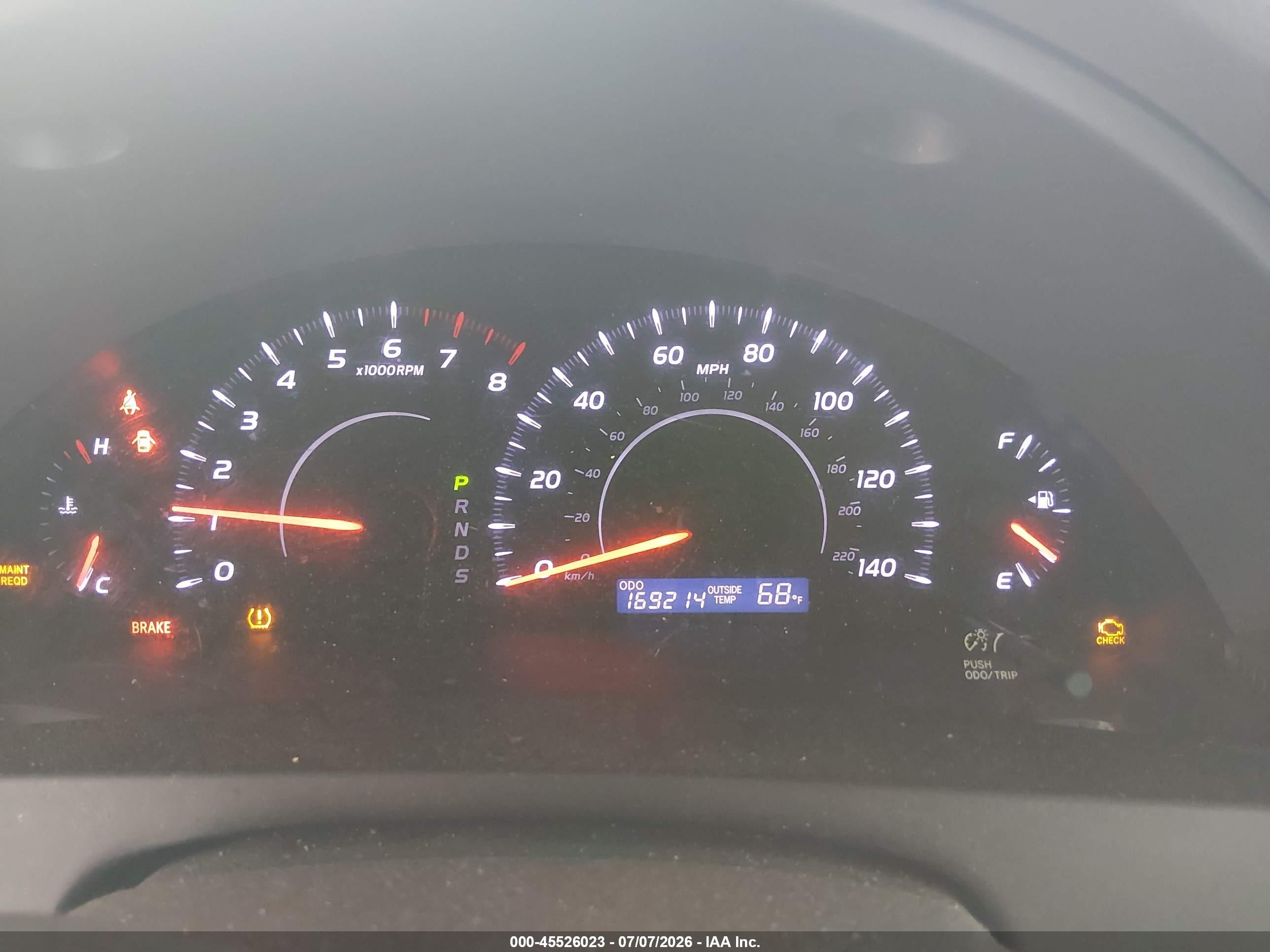 2011 Toyota Camry Le Red vin: 4T1BF3EKXBU684419