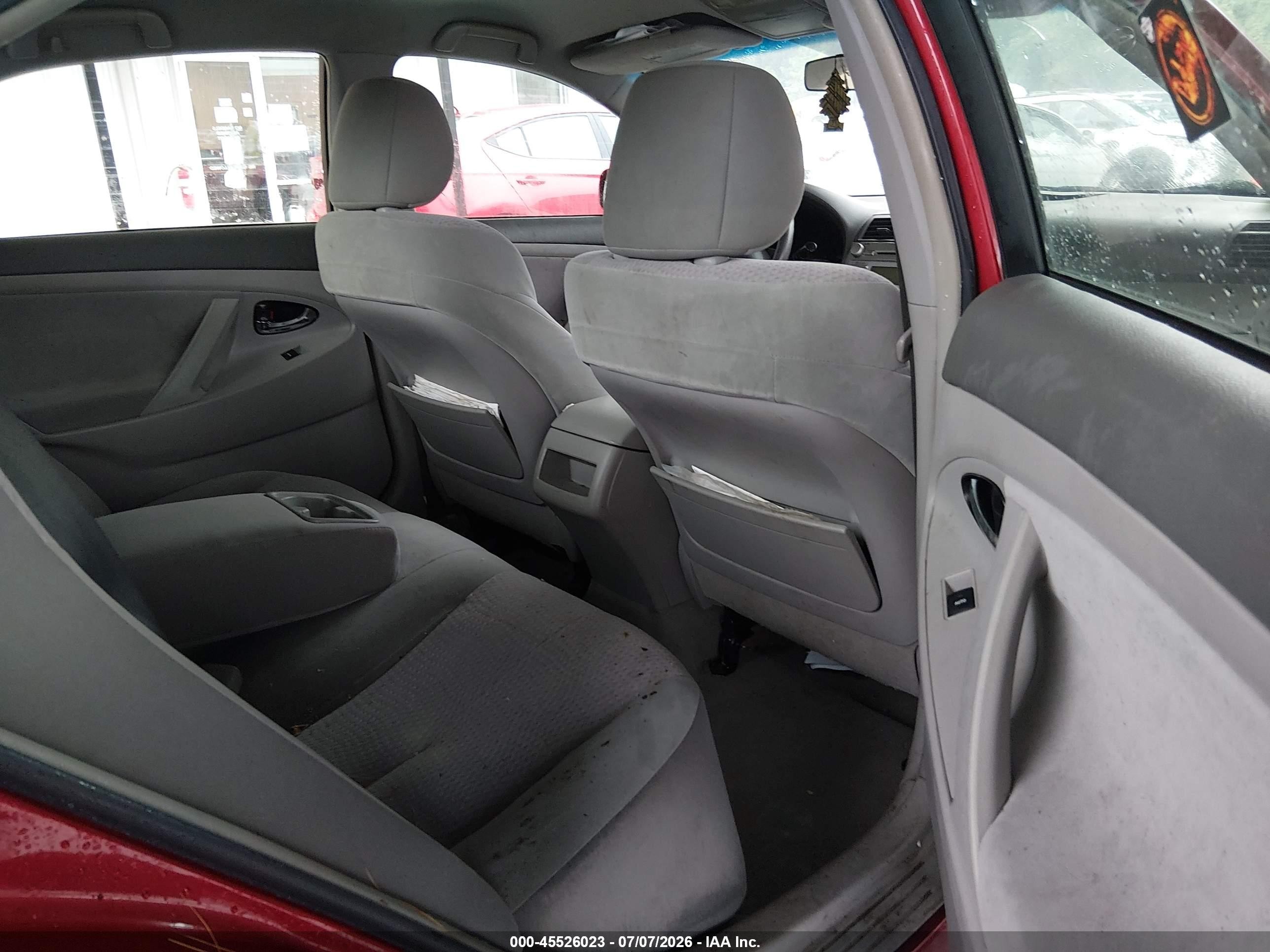2011 Toyota Camry Le Red vin: 4T1BF3EKXBU684419