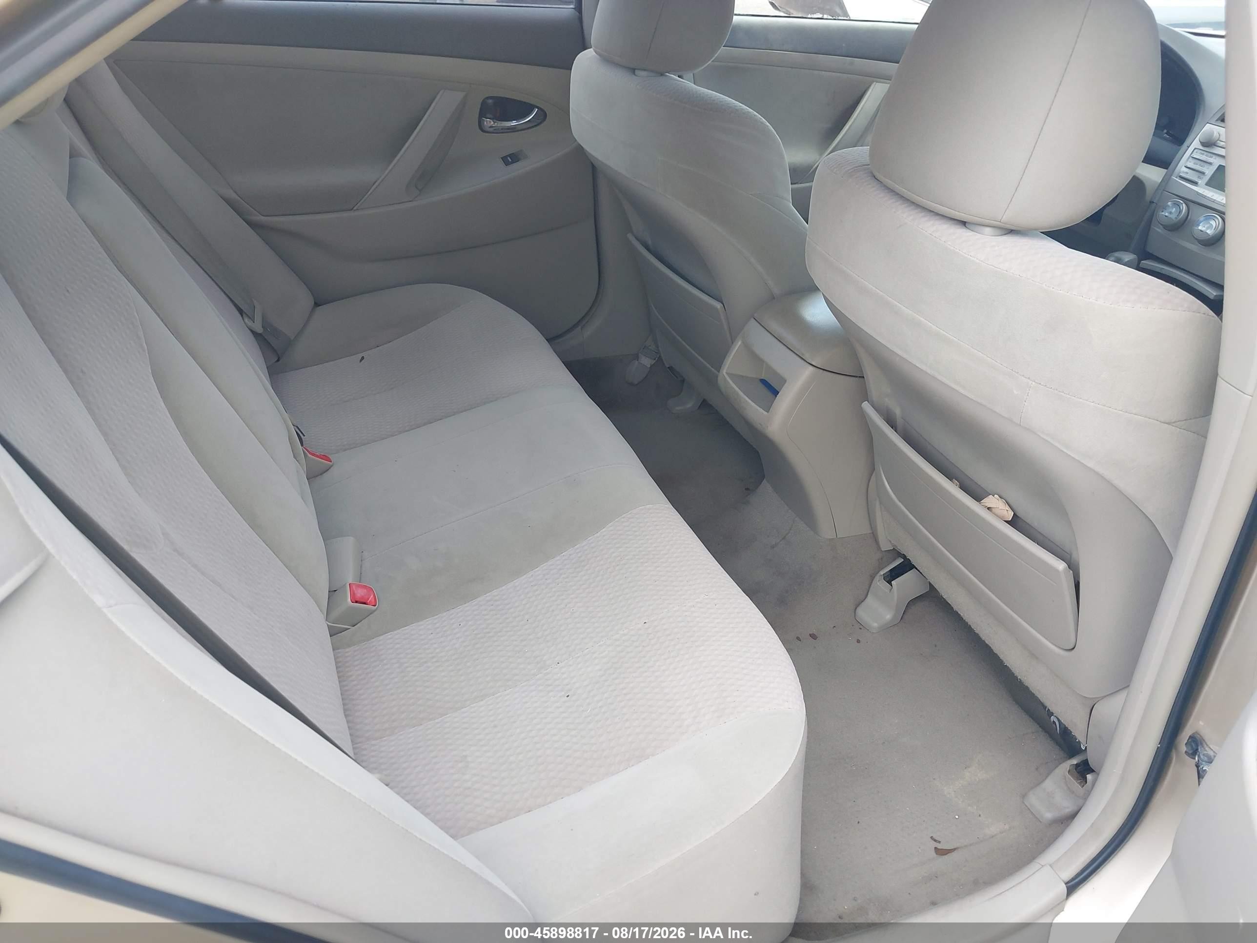 2011 Toyota Camry Le Tan vin: 4T1BF3EKXBU688924