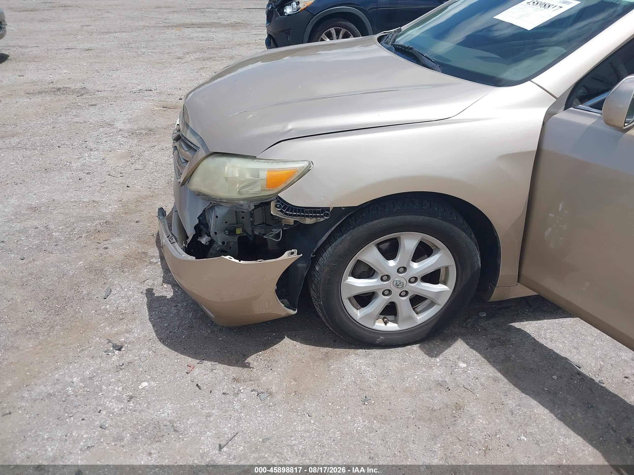 2011 Toyota Camry Le Tan vin: 4T1BF3EKXBU688924