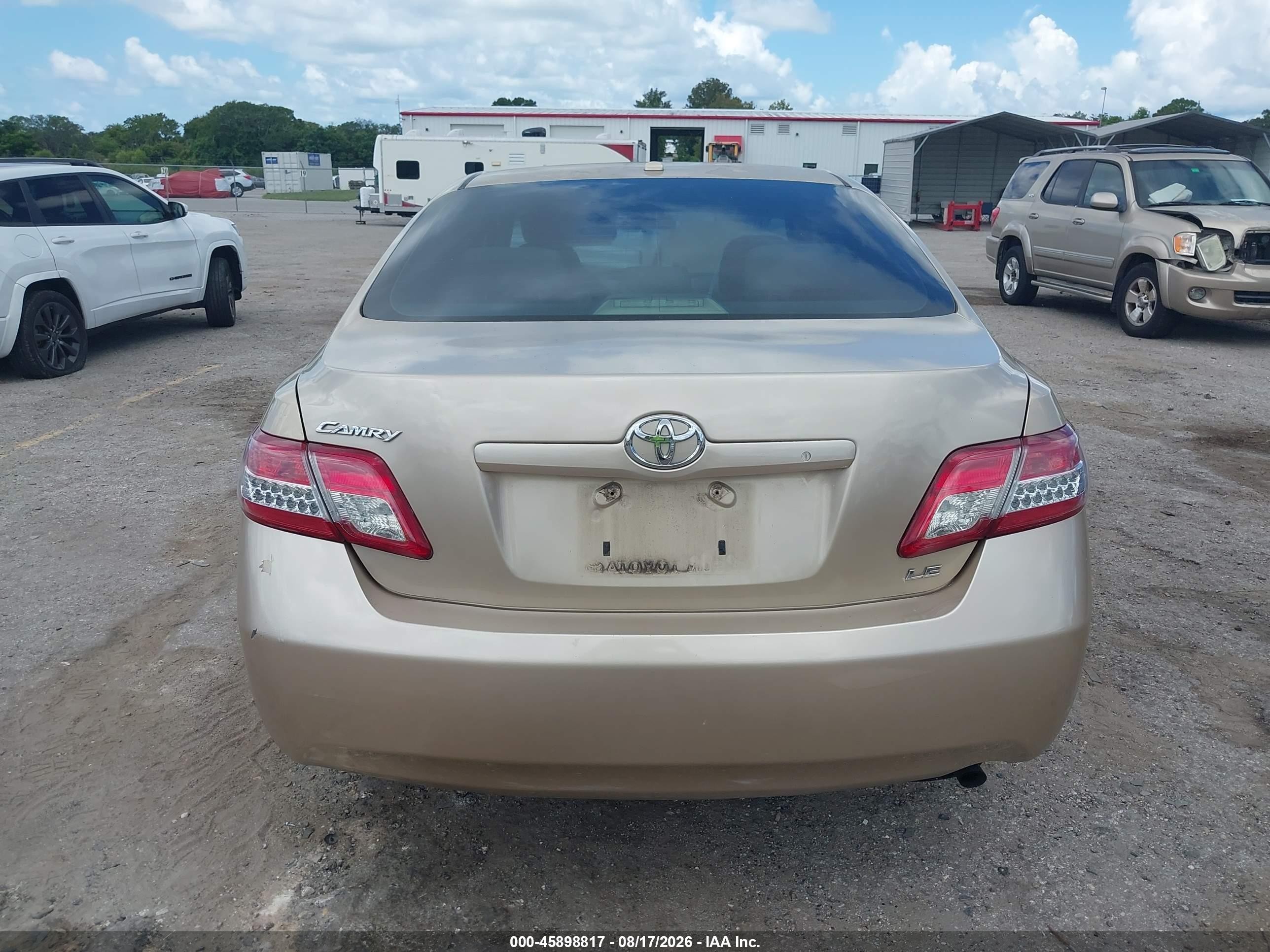 2011 Toyota Camry Le Tan vin: 4T1BF3EKXBU688924