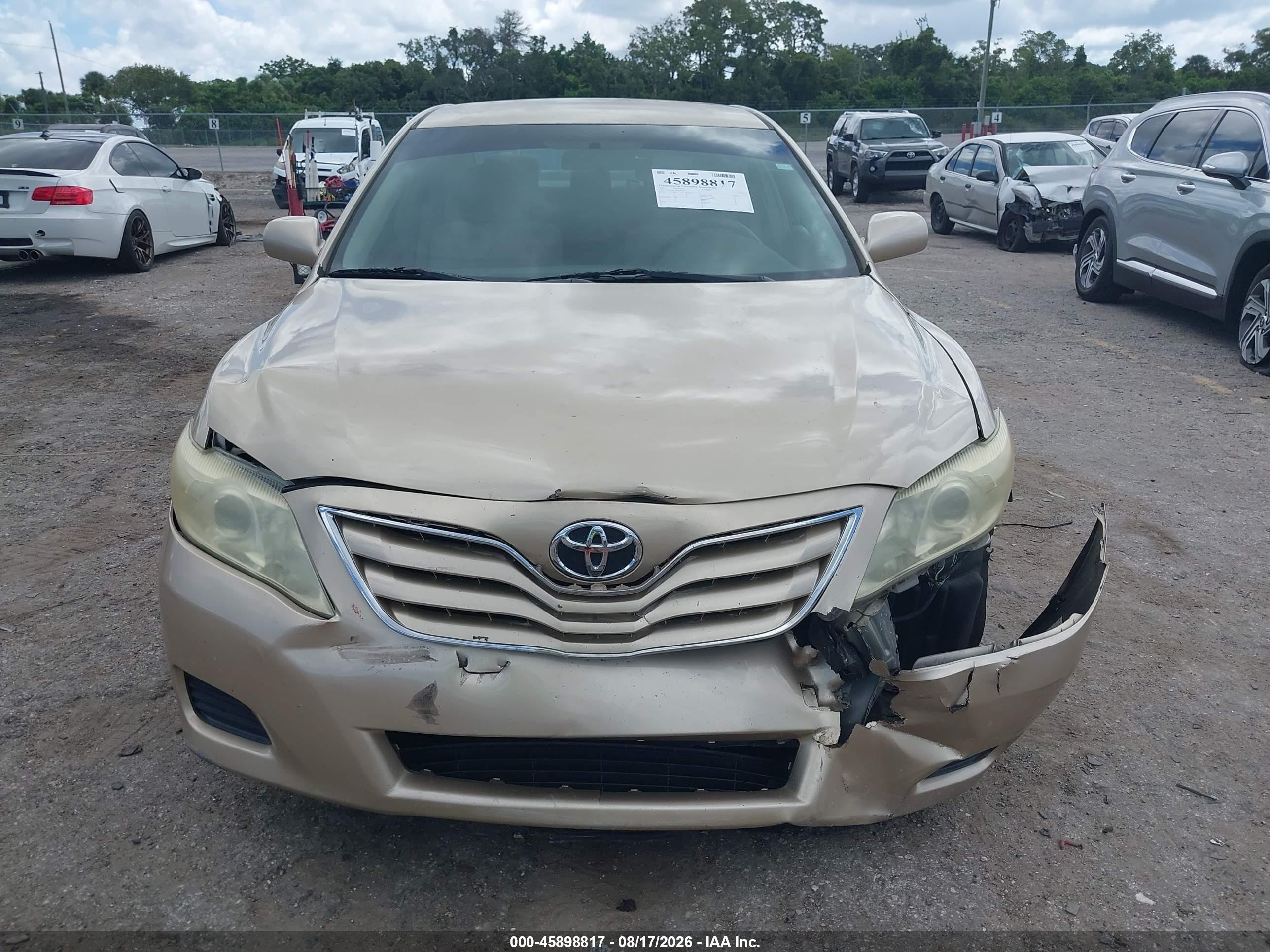 2011 Toyota Camry Le Tan vin: 4T1BF3EKXBU688924