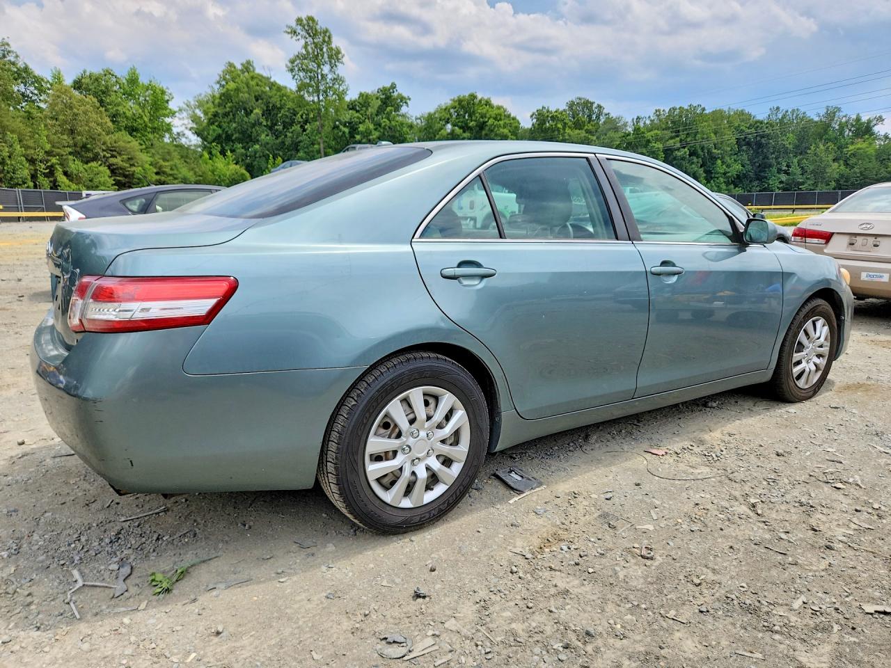 2011 Toyota Camry Le Зеленый vin: 4T1BF3EKXBU694044
