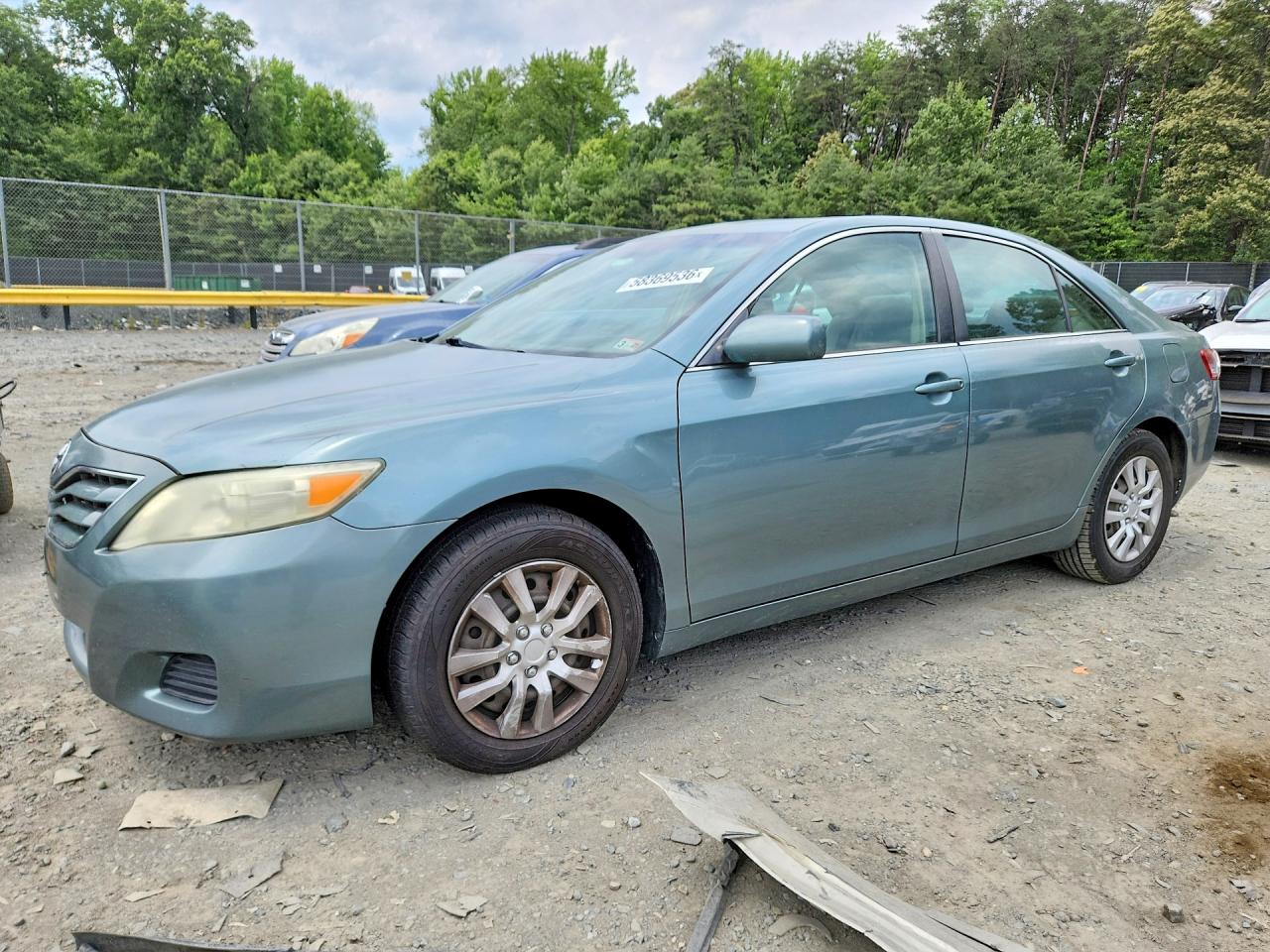 2011 Toyota Camry Le Зеленый vin: 4T1BF3EKXBU694044