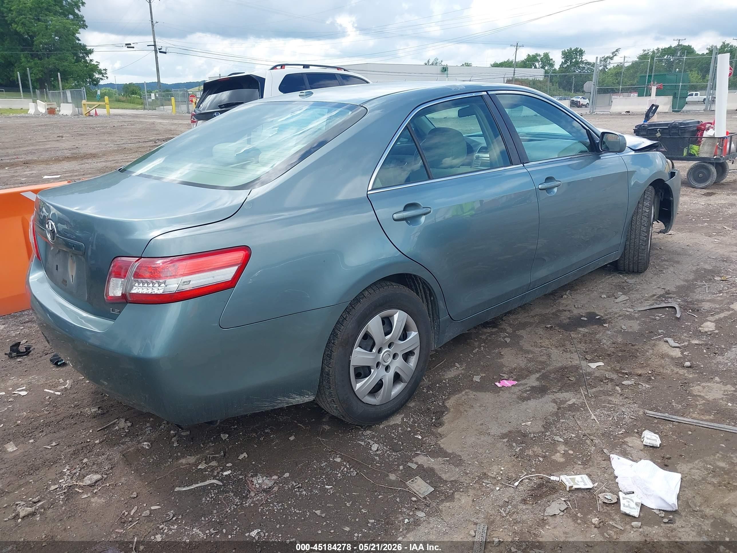 2011 Toyota Camry Le Light Blue vin: 4T1BF3EKXBU696814
