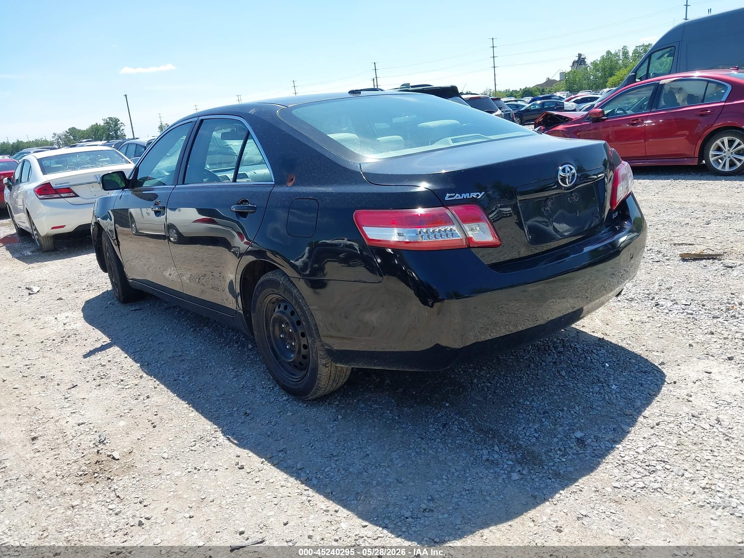 2011 Toyota Camry Le Черный vin: 4T1BF3EKXBU719654