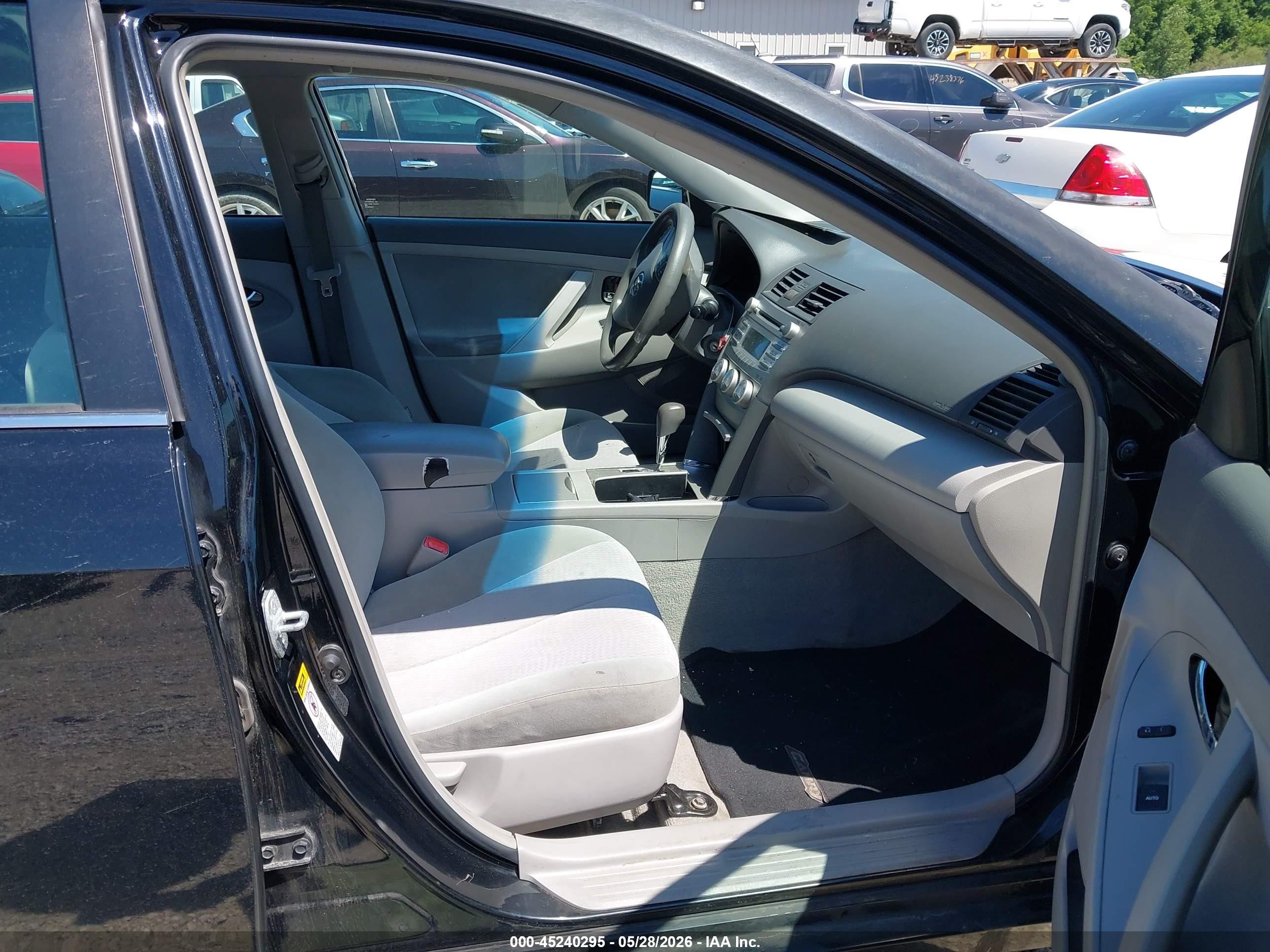 2011 Toyota Camry Le Черный vin: 4T1BF3EKXBU719654