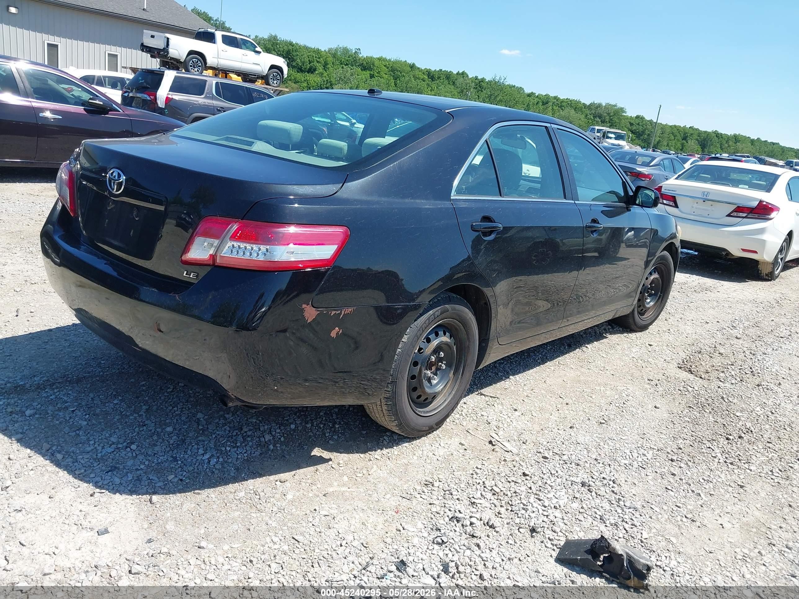 2011 Toyota Camry Le Черный vin: 4T1BF3EKXBU719654