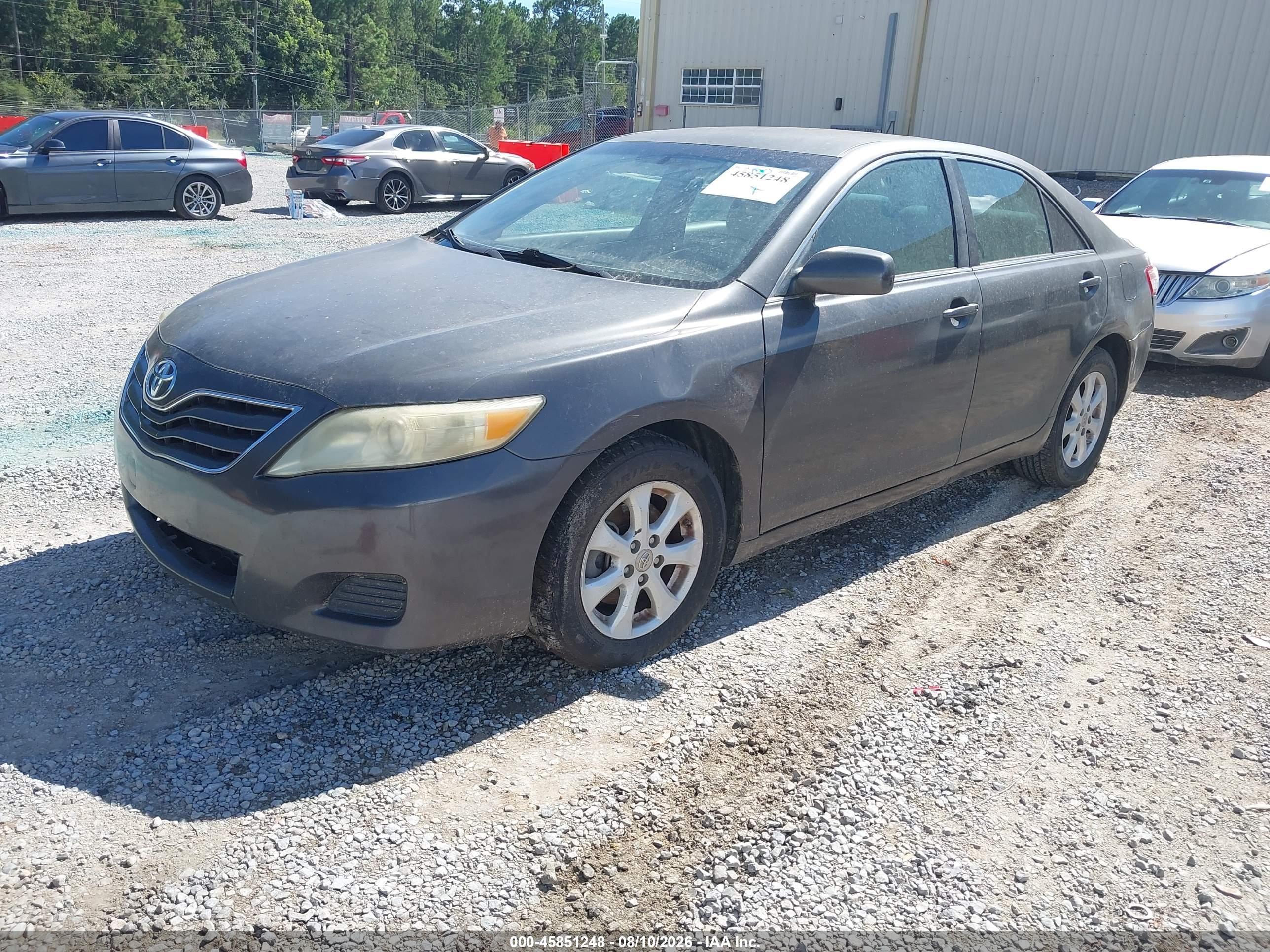 2011 Toyota Camry Le Gray vin: 4T1BF3EKXBU725339