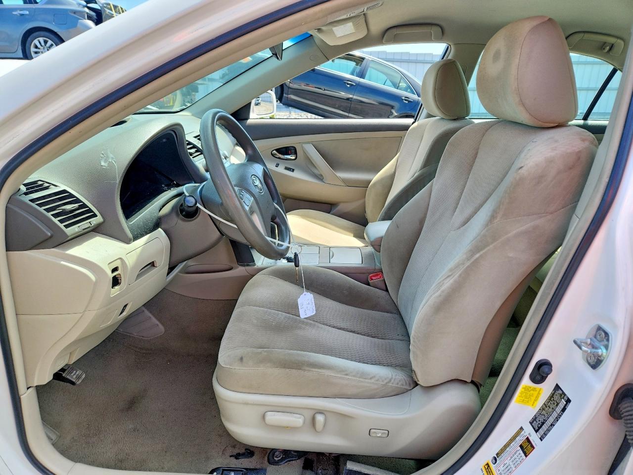 2011 Toyota Camry Le White vin: 4T1BF3EKXBU731254
