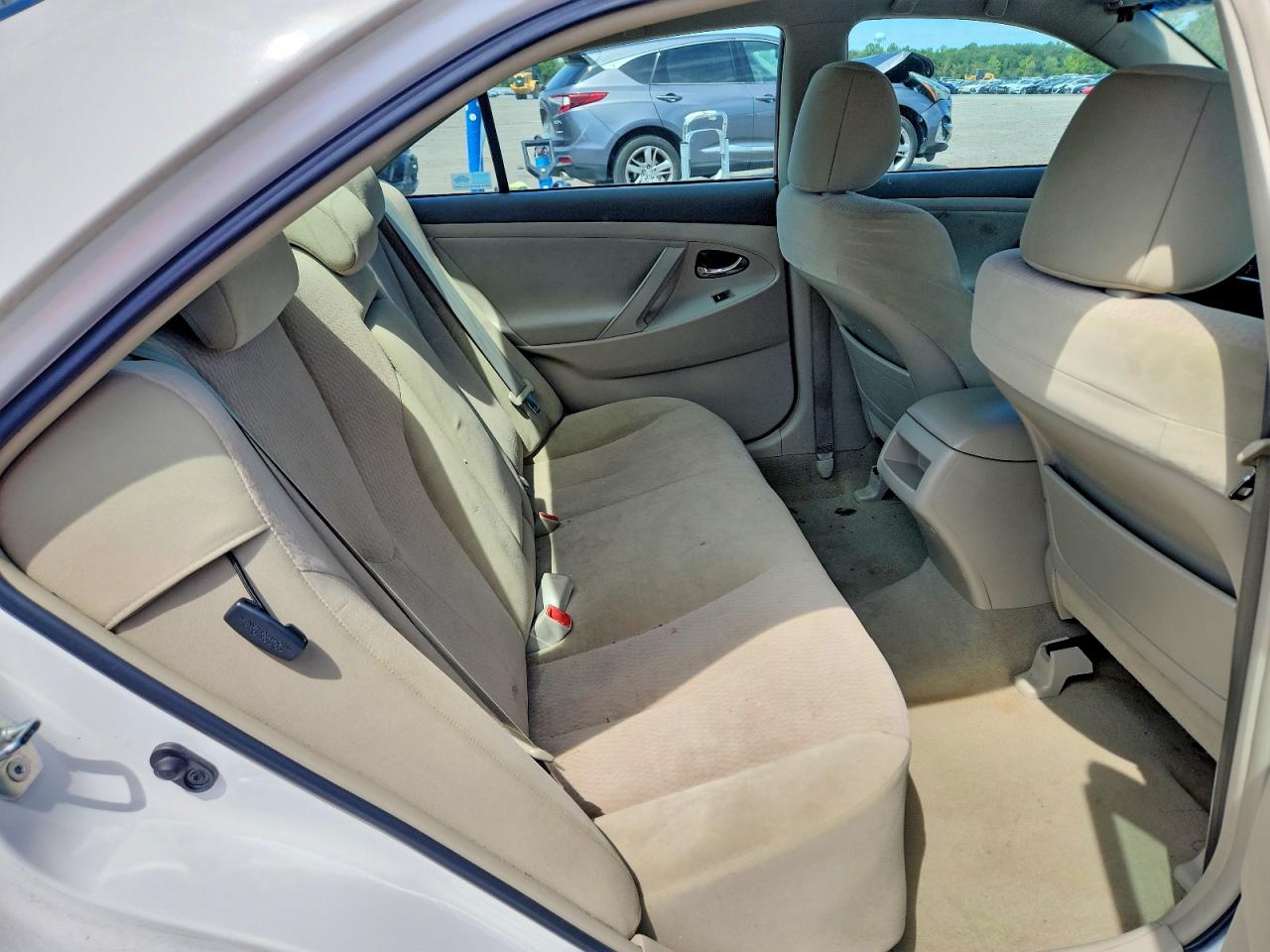 2011 Toyota Camry Le White vin: 4T1BF3EKXBU731254