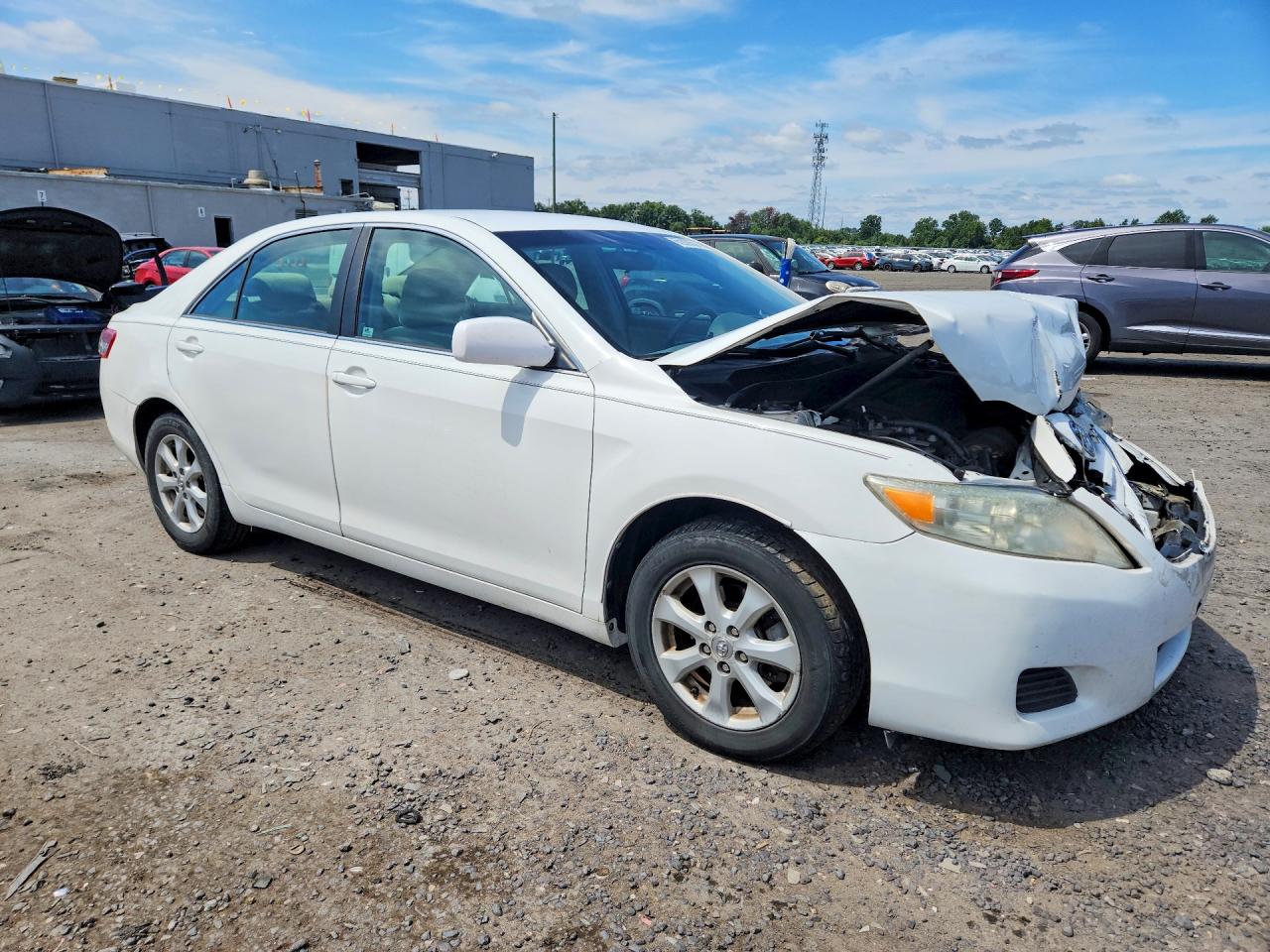 2011 Toyota Camry Le White vin: 4T1BF3EKXBU731254