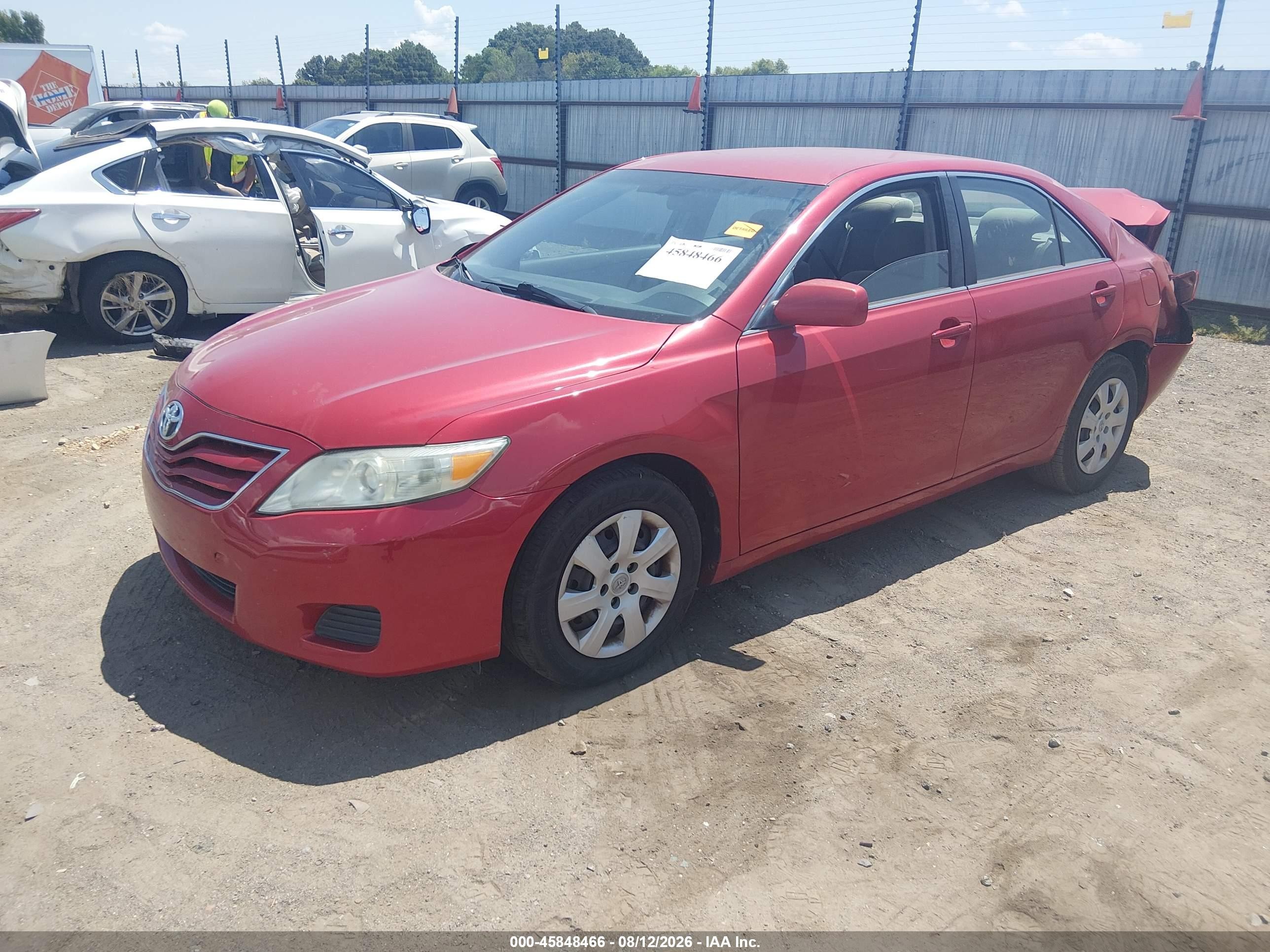 2011 Toyota Camry Le Red vin: 4T1BF3EKXBU733604