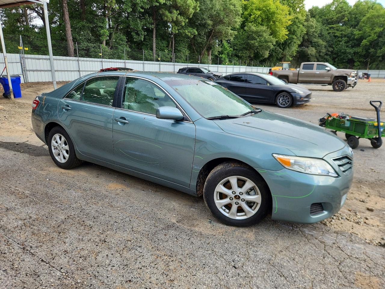 2011 Toyota Camry Le Teal vin: 4T1BF3EKXBU735336