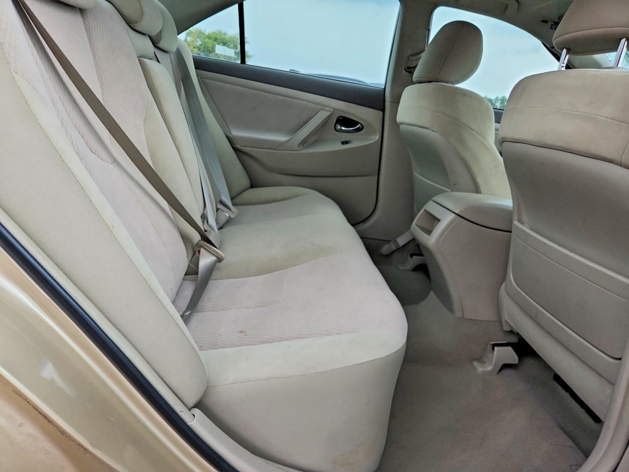 2011 Toyota Camry Le Tan vin: 4T1BF3EKXBU747339
