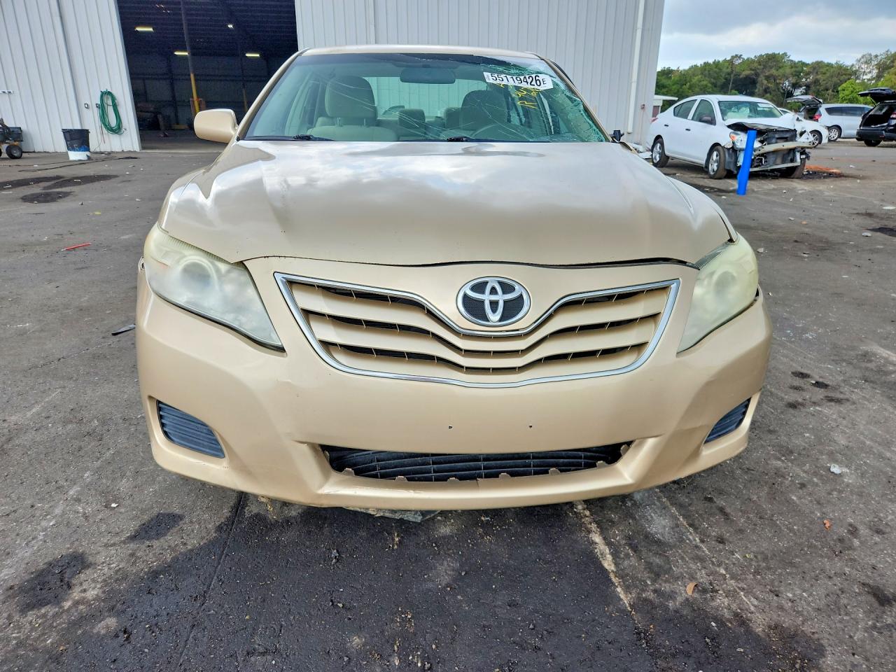 2011 Toyota Camry Le Tan vin: 4T1BF3EKXBU747339