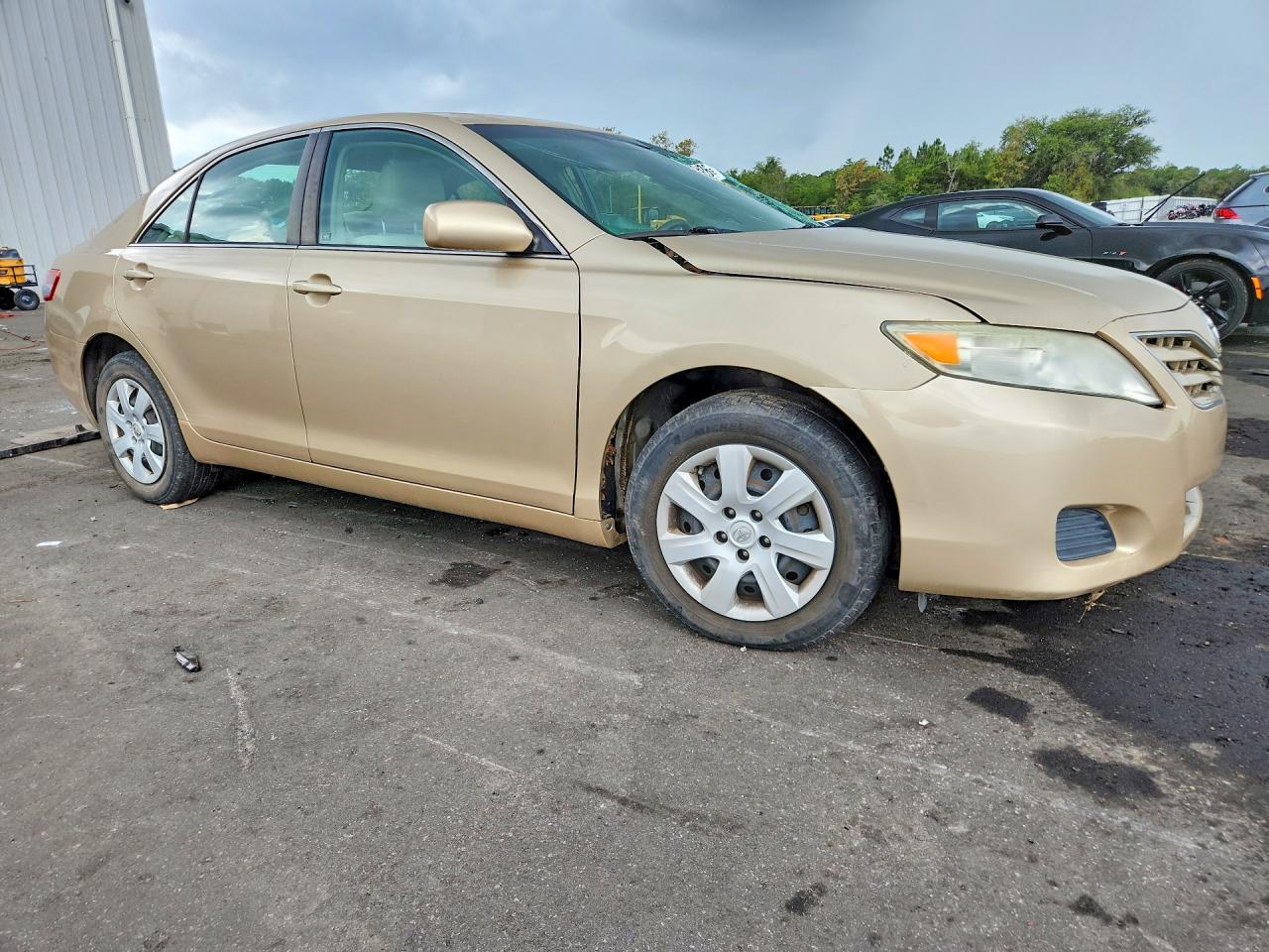 2011 Toyota Camry Le Tan vin: 4T1BF3EKXBU747339