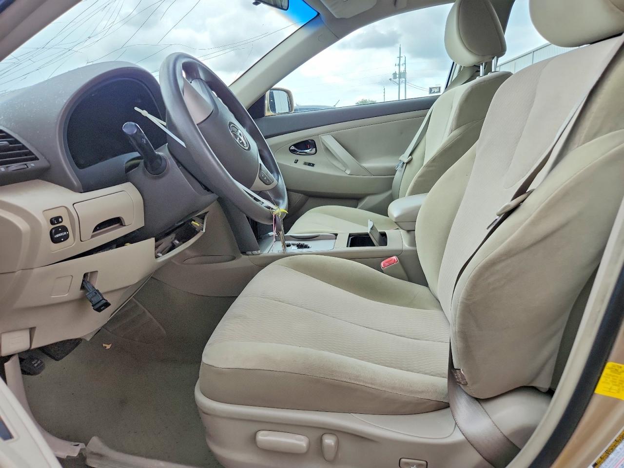 2011 Toyota Camry Le Tan vin: 4T1BF3EKXBU747339