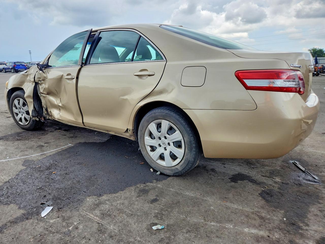 2011 Toyota Camry Le Tan vin: 4T1BF3EKXBU747339