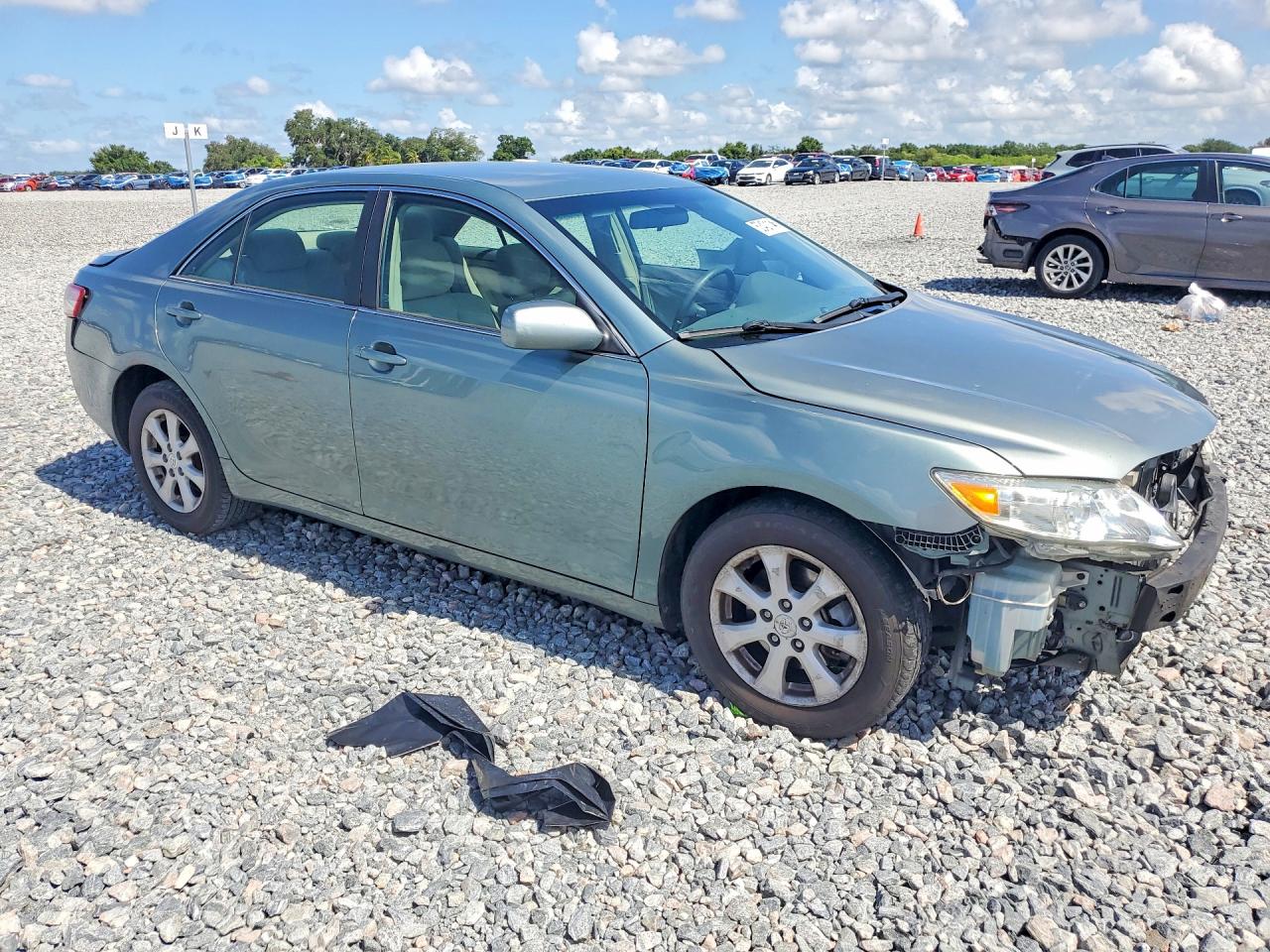 2011 Toyota Camry Le Blue vin: 4T1BF3EKXBU752802