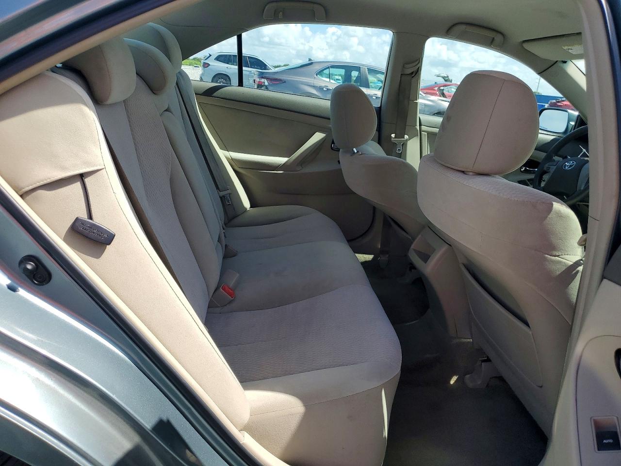 2011 Toyota Camry Le Blue vin: 4T1BF3EKXBU752802