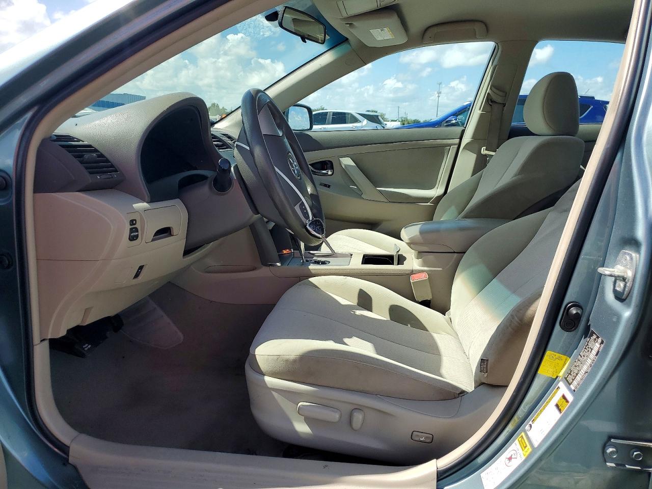 2011 Toyota Camry Le Blue vin: 4T1BF3EKXBU752802