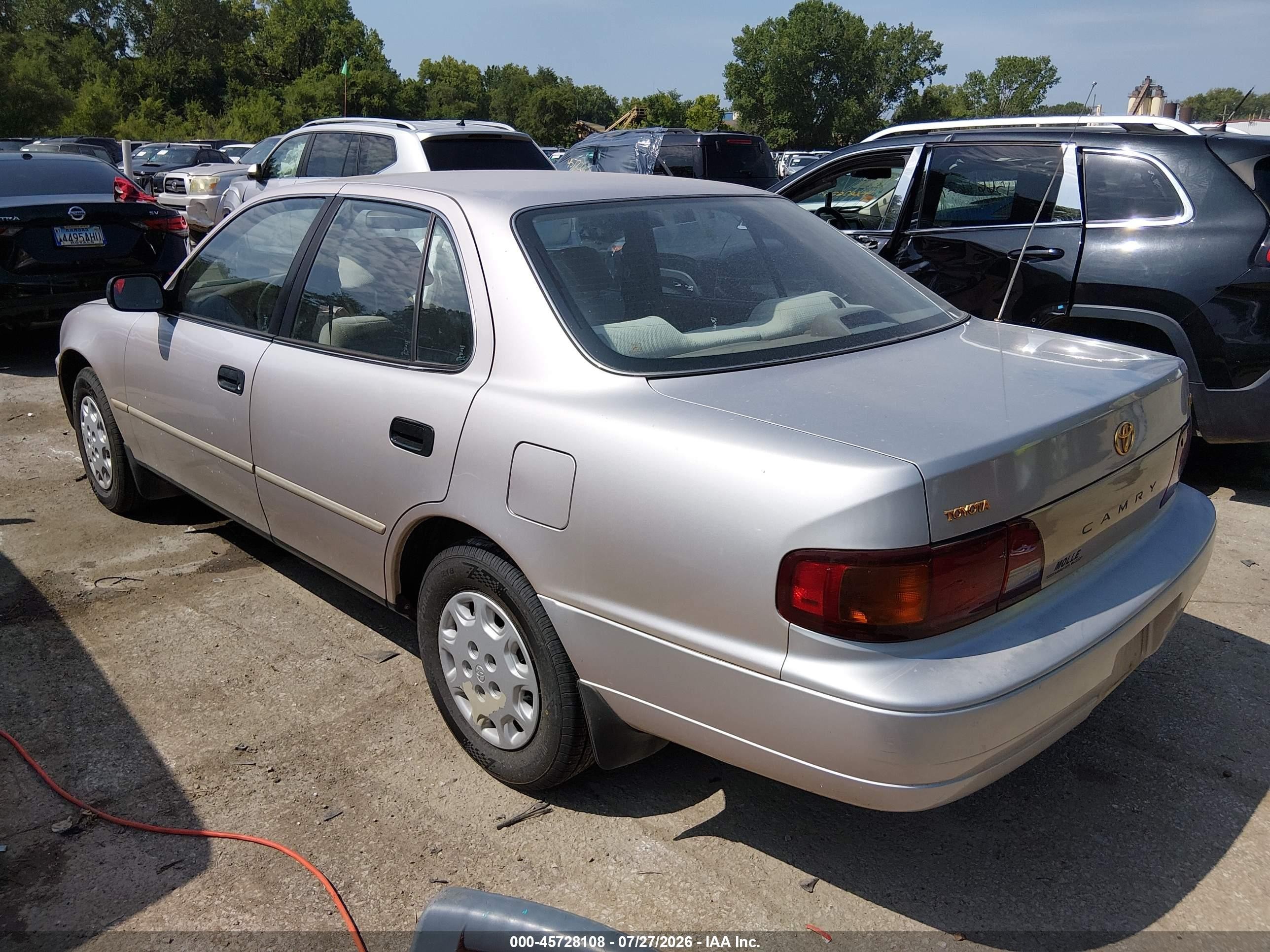 1996 Toyota Camry Dx/le/xle Champagne vin: 4T1BG12K0TU725874