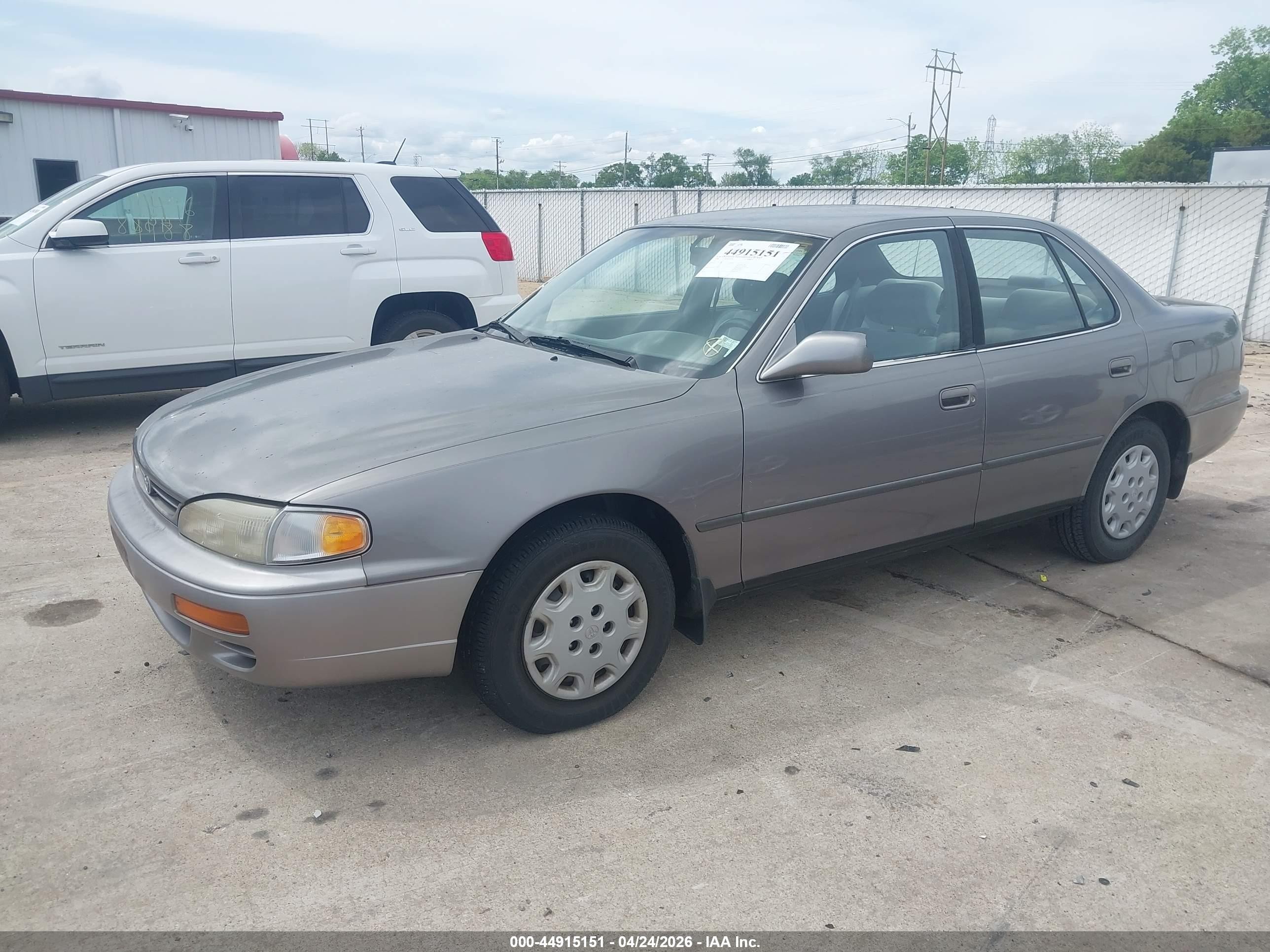 1996 Toyota Camry Dx/le/xle Silver vin: 4T1BG12K2TU695972