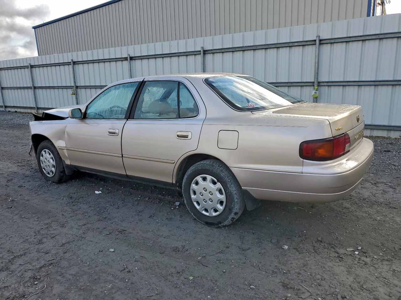 1996 Toyota Camry Dx Silver vin: 4T1BG12K2TU809596