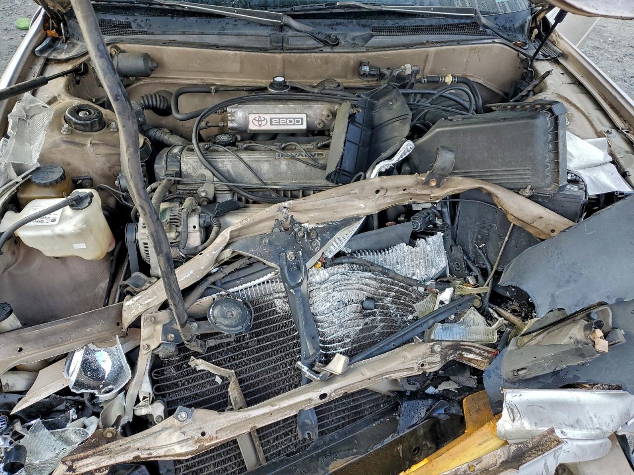1996 Toyota Camry Dx Silver vin: 4T1BG12K2TU809596