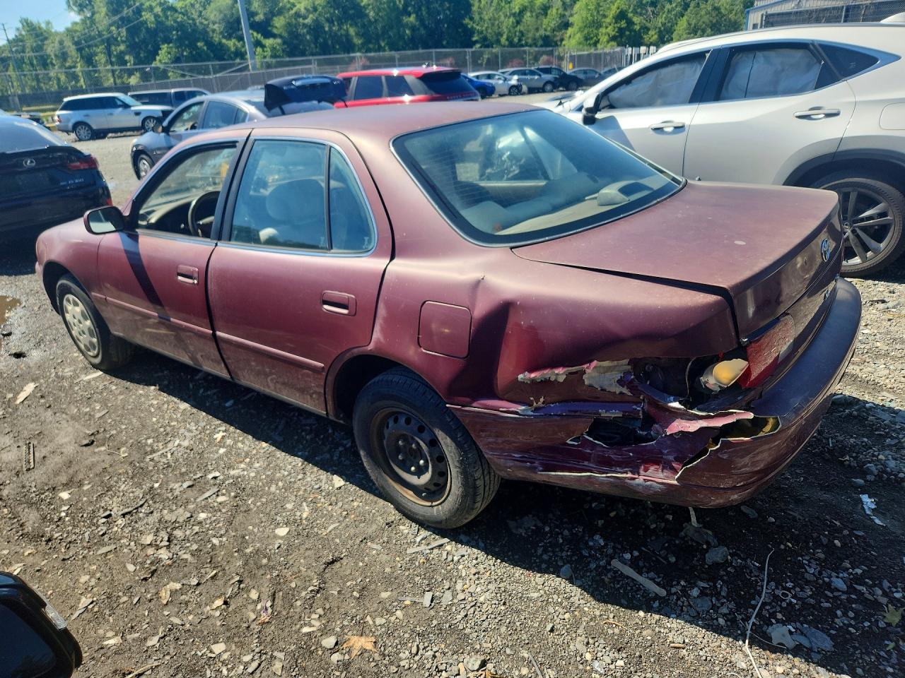 1996 Toyota Camry Le Purple vin: 4T1BG12K3TU775751