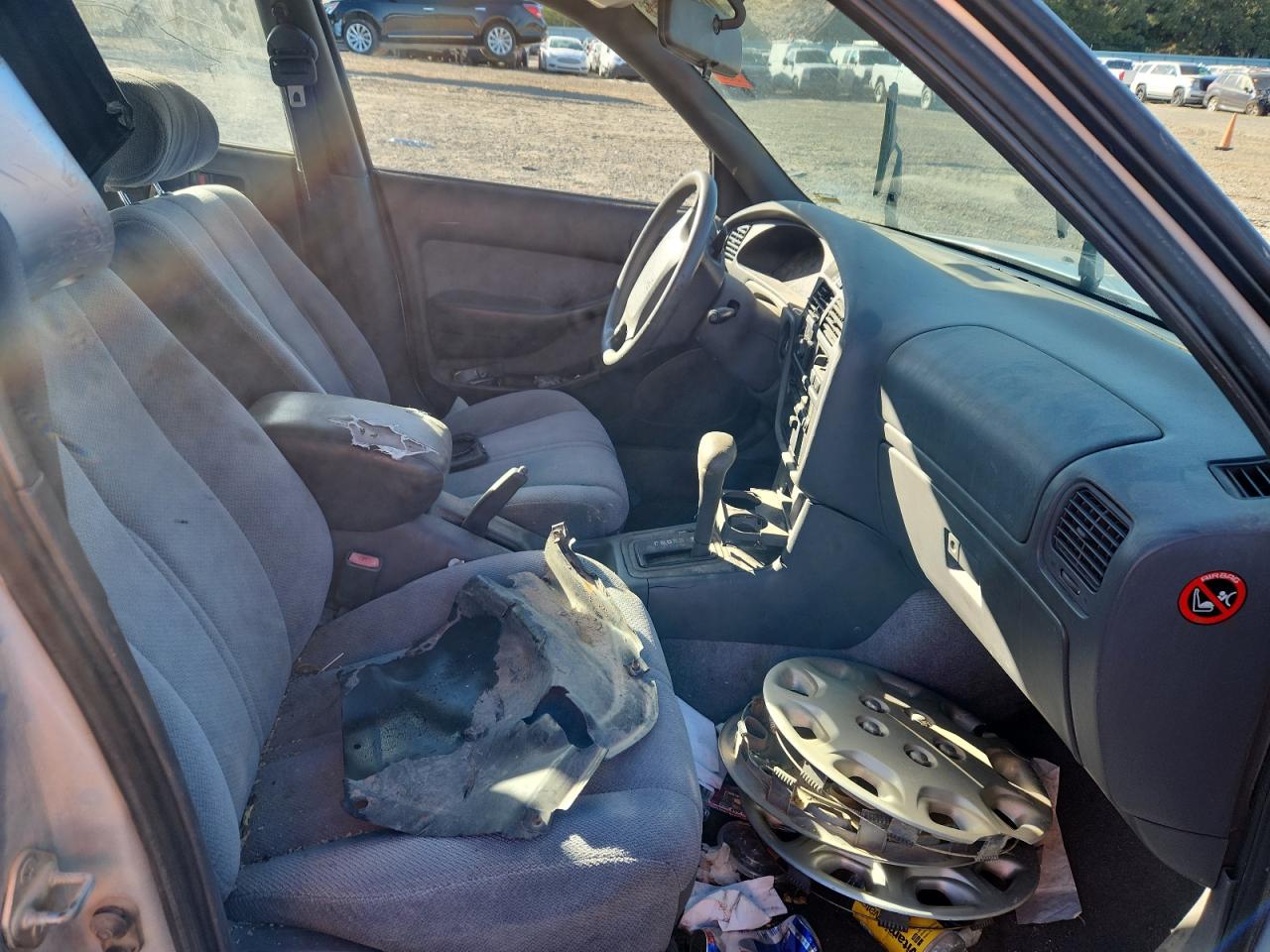 1996 Toyota Camry Dx Silver vin: 4T1BG12K6TU806801