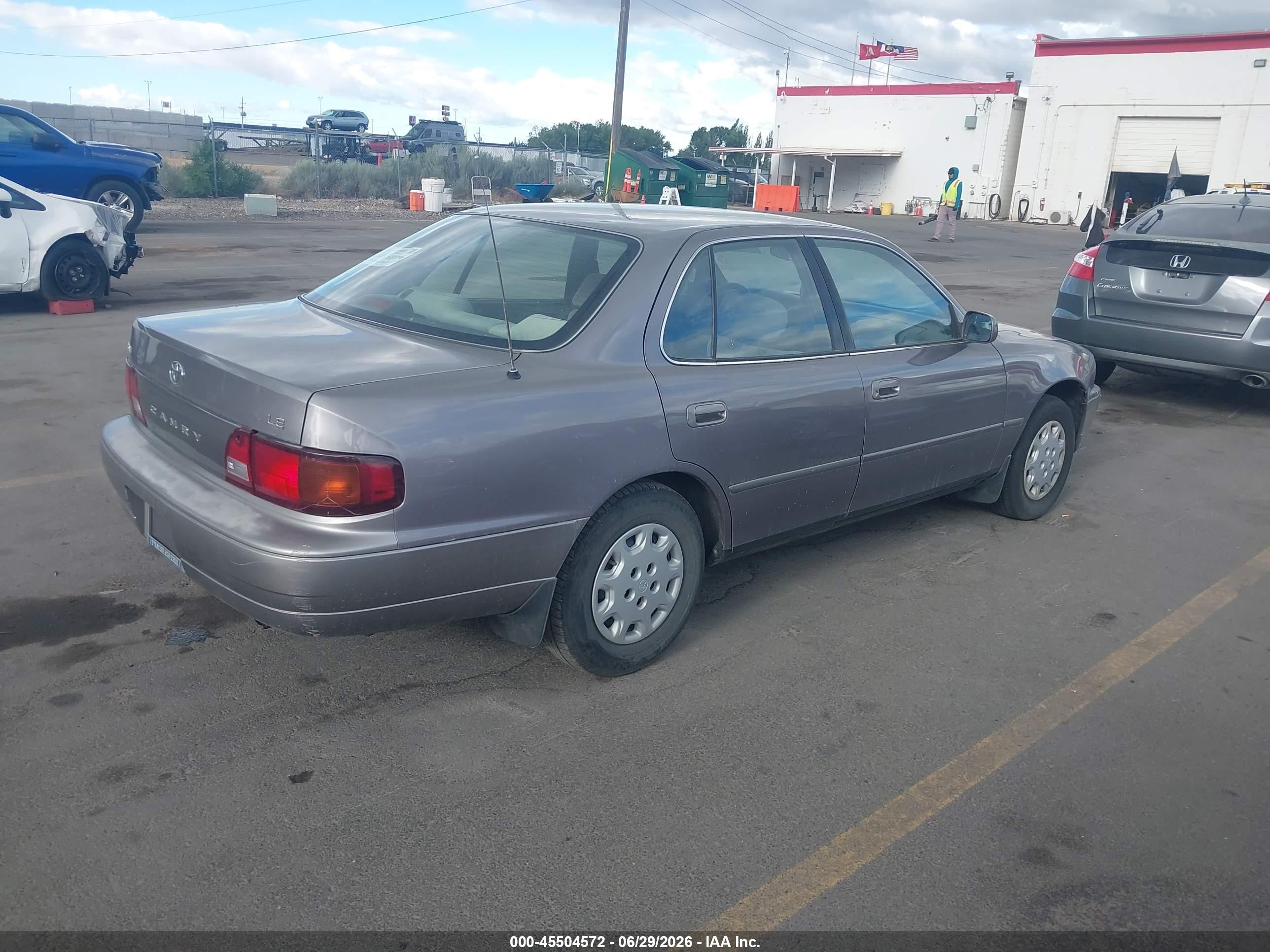 1996 Toyota Camry Dx/le/xle Silver vin: 4T1BG12K8TU733432