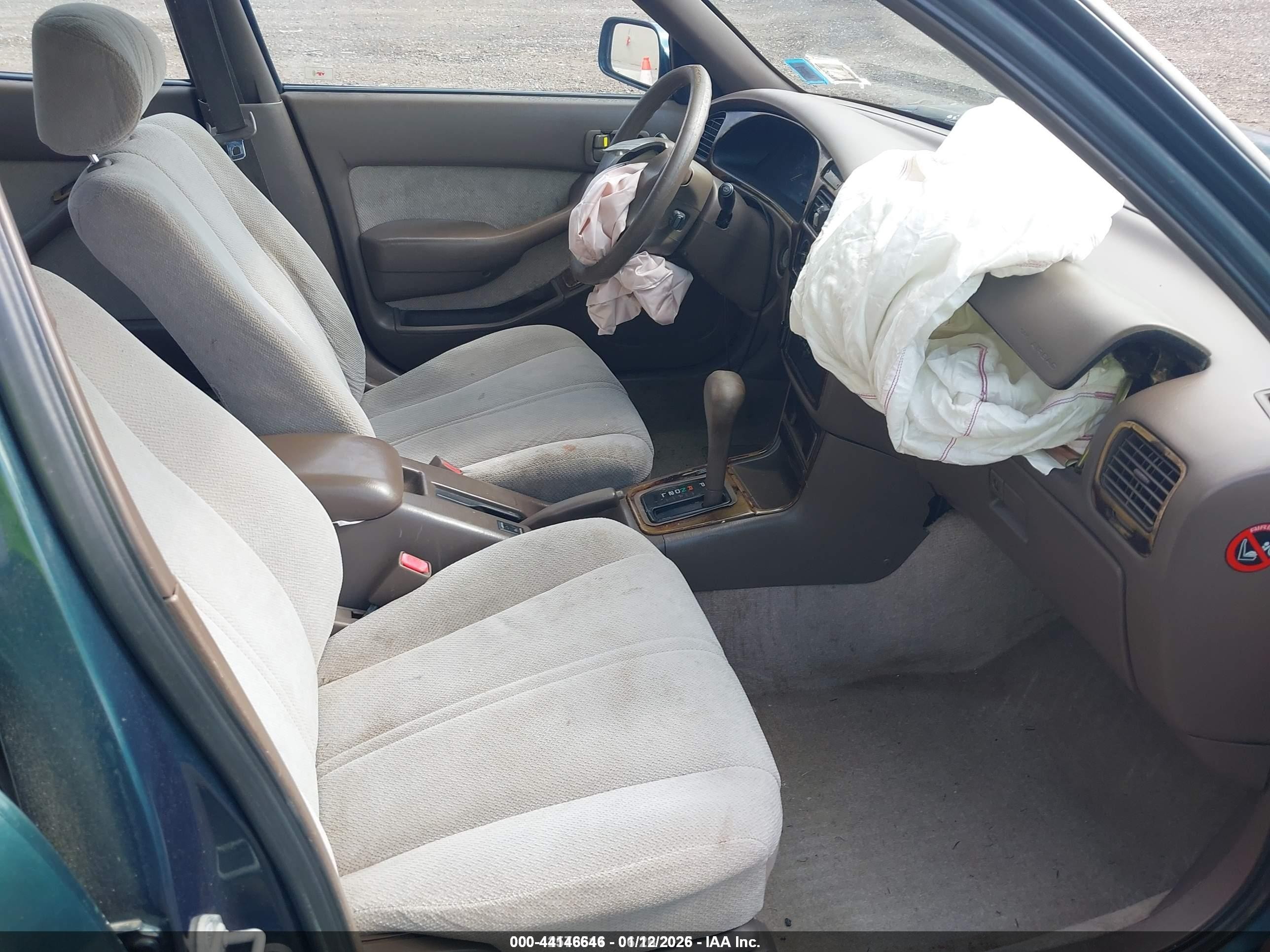 1996 Toyota Camry Dx/le/xle Green vin: 4T1BG12K9TU950343