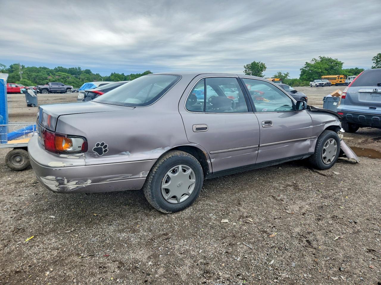 1996 Toyota Camry Dx Silver vin: 4T1BG12KXTU814531