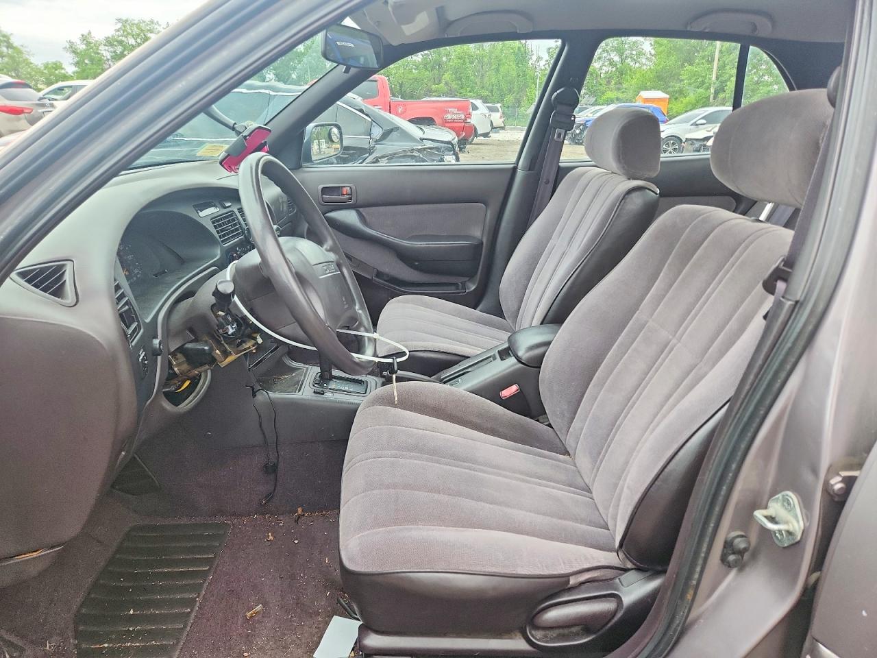 1996 Toyota Camry Dx Silver vin: 4T1BG12KXTU814531