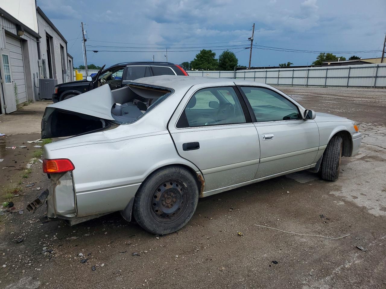 2001 Toyota Camry Ce Silver vin: 4T1BG22K01U116769