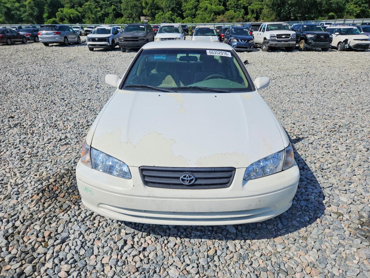 2001 Toyota Camry Ce White vin: 4T1BG22K01U811172
