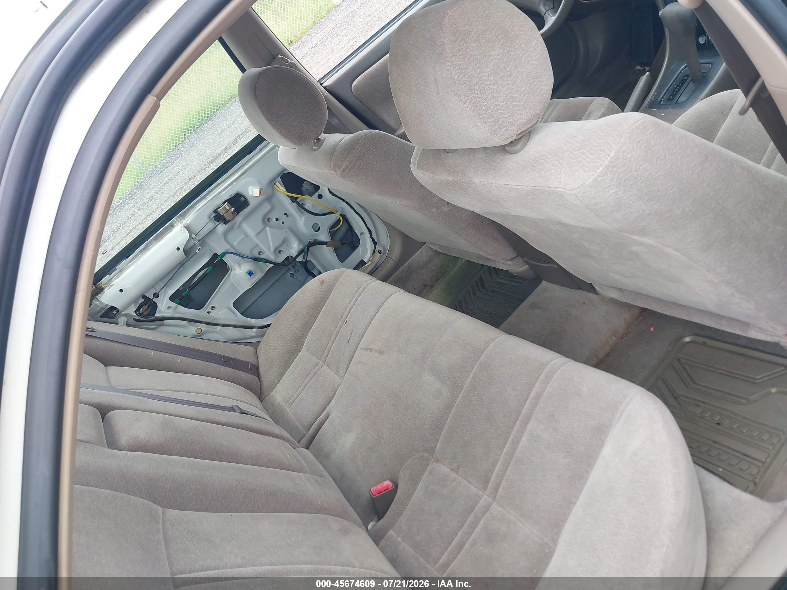 1997 Toyota Camry Ce/le/xle White vin: 4T1BG22K0VU783394