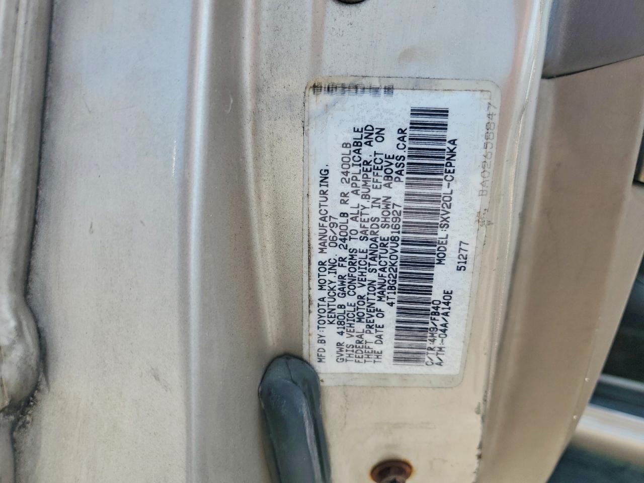 1997 Toyota Camry Le Silver vin: 4T1BG22K0VU816927
