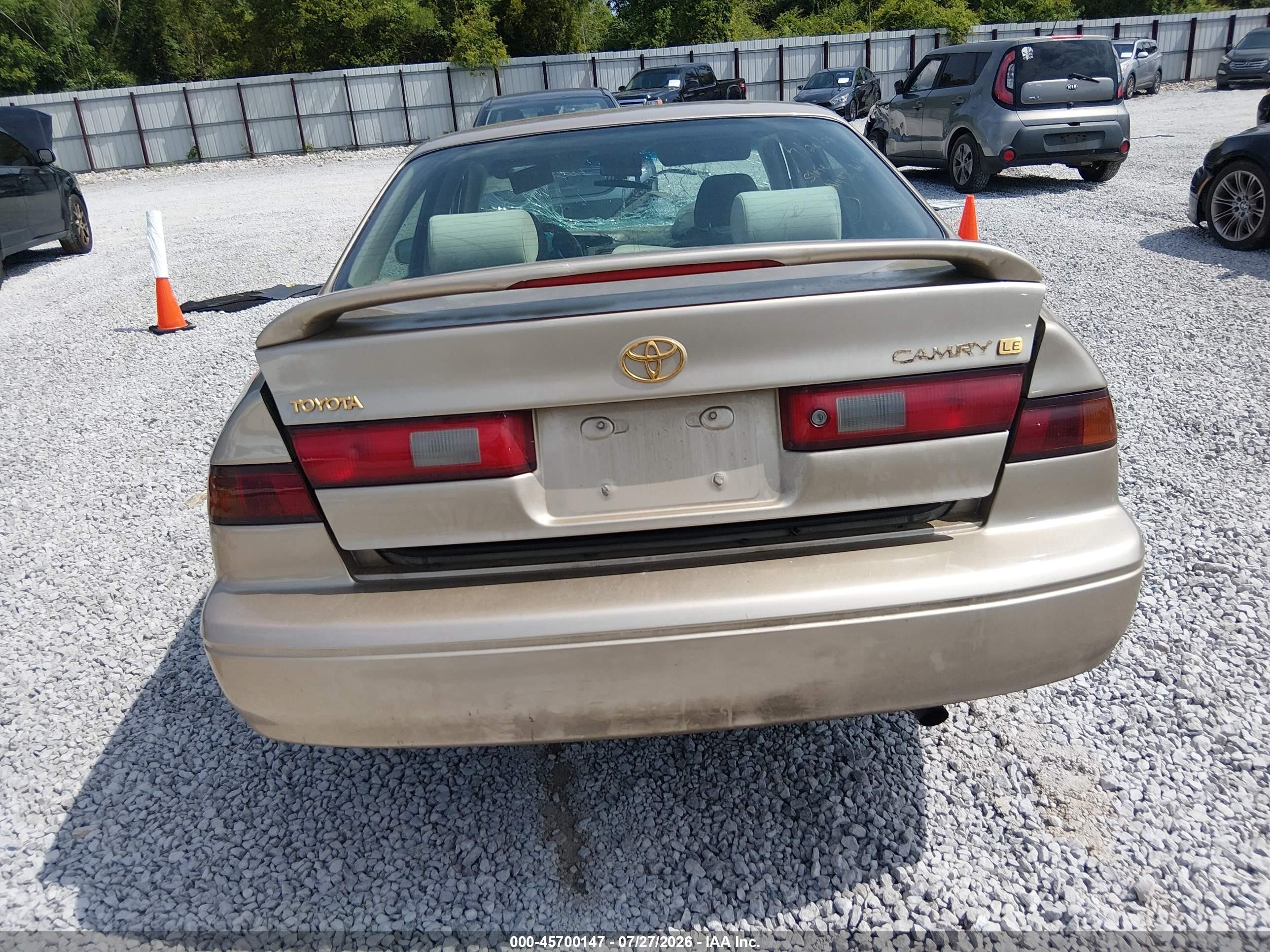 1998 Toyota Camry Le Коричневый vin: 4T1BG22K0WU337067